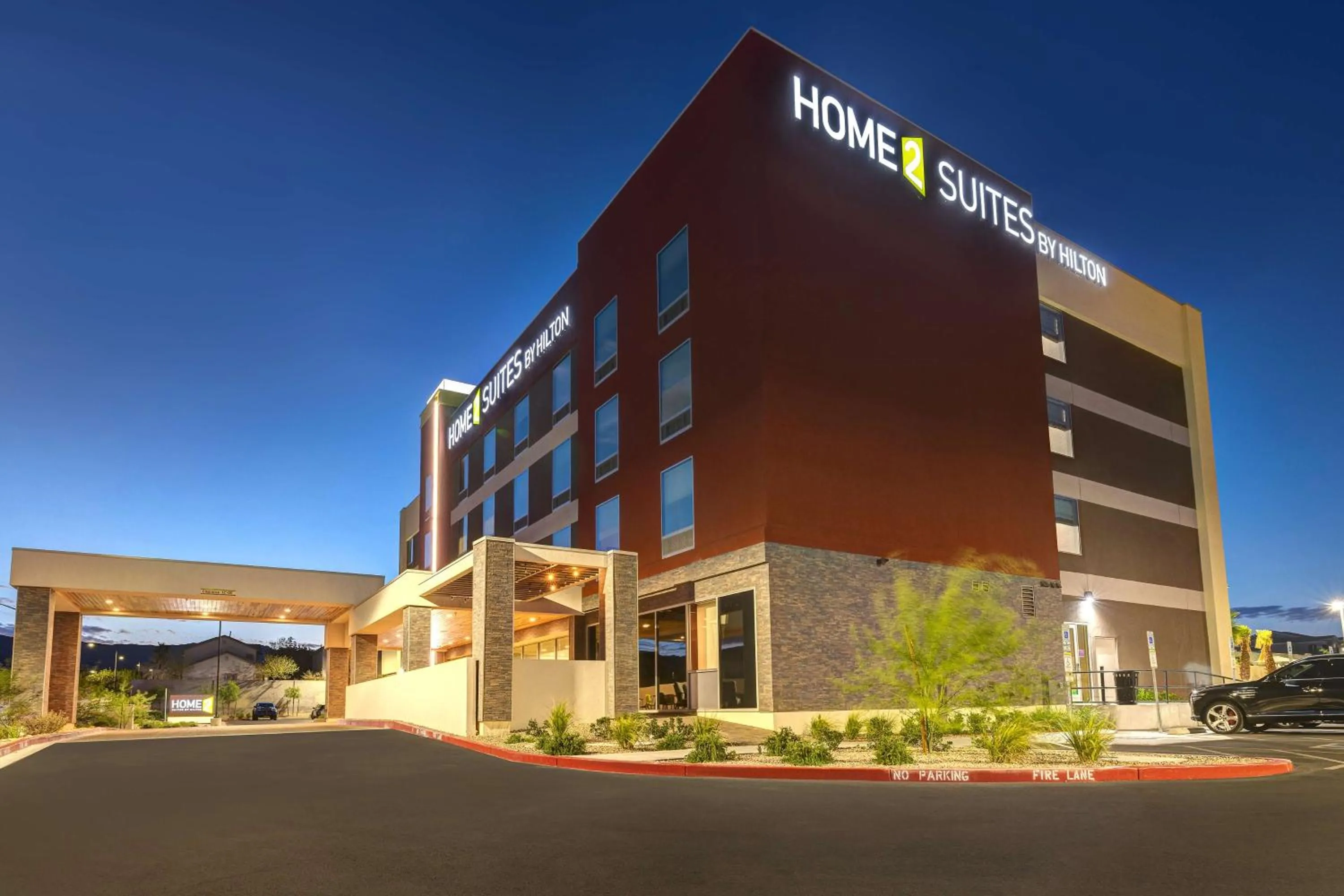 Property building in Home2 Suites By Hilton Las Vegas Northwest
