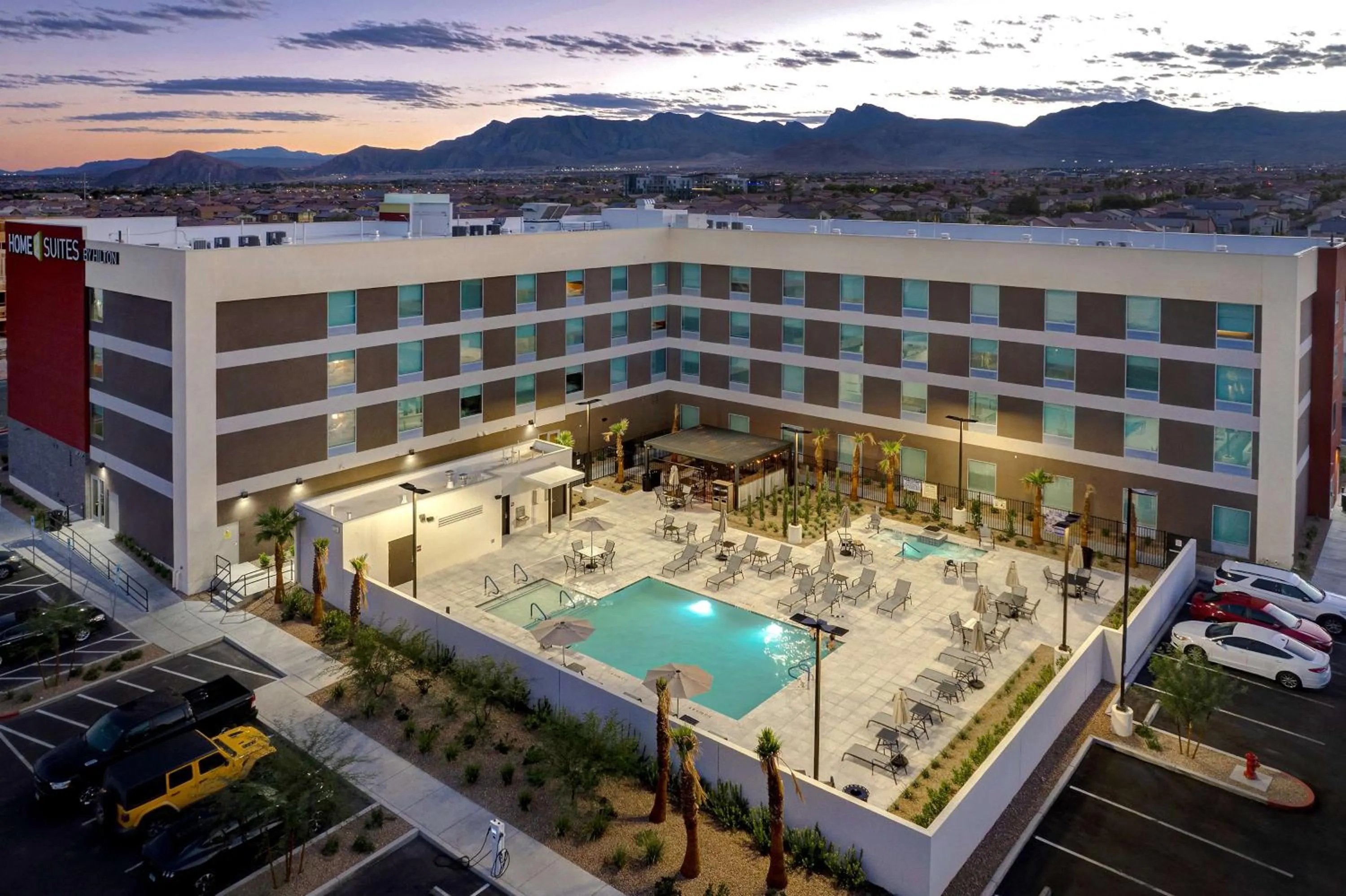 Property building in Home2 Suites By Hilton Las Vegas Northwest
