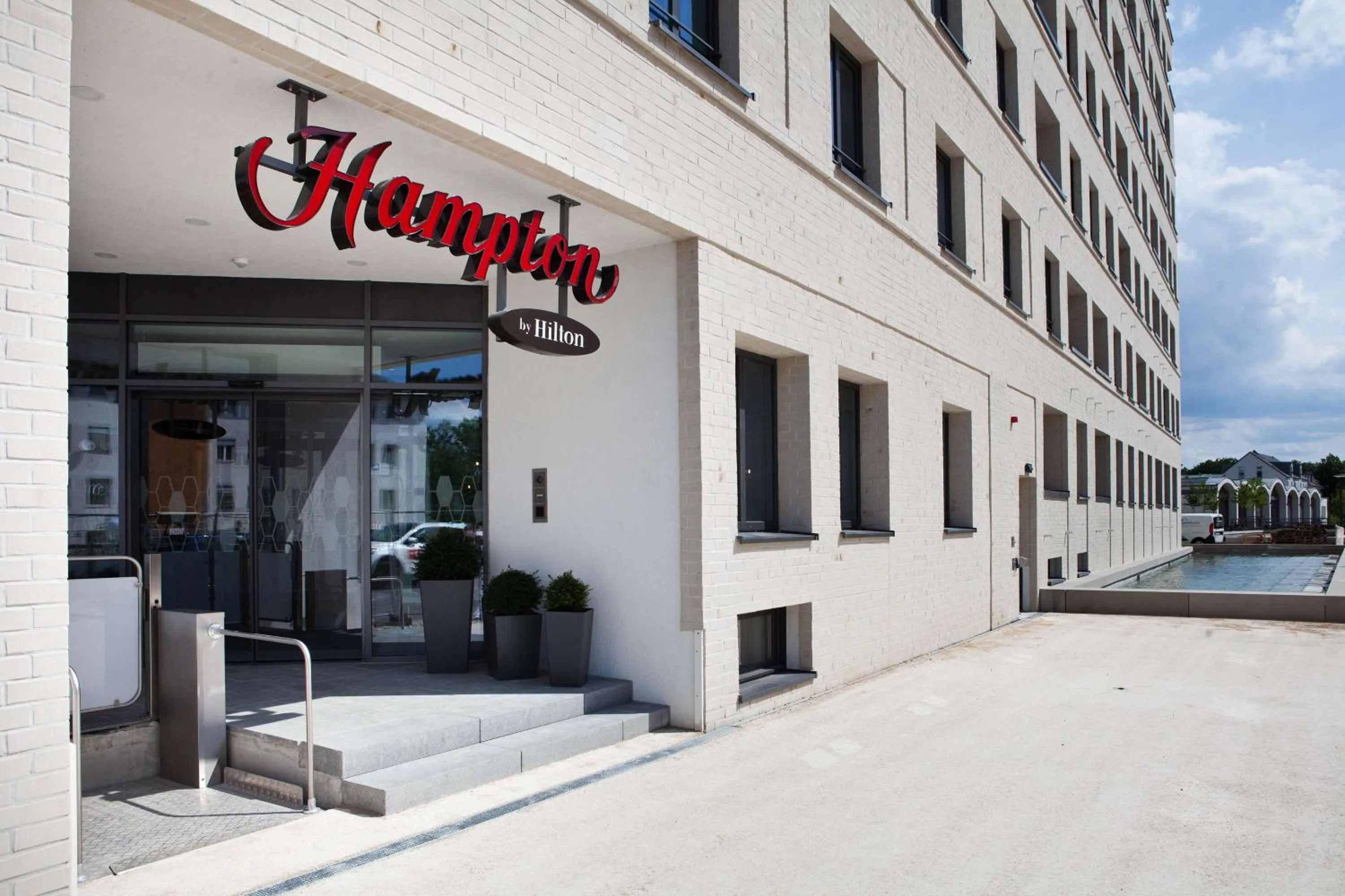 Property building in Hampton By Hilton Regensburg