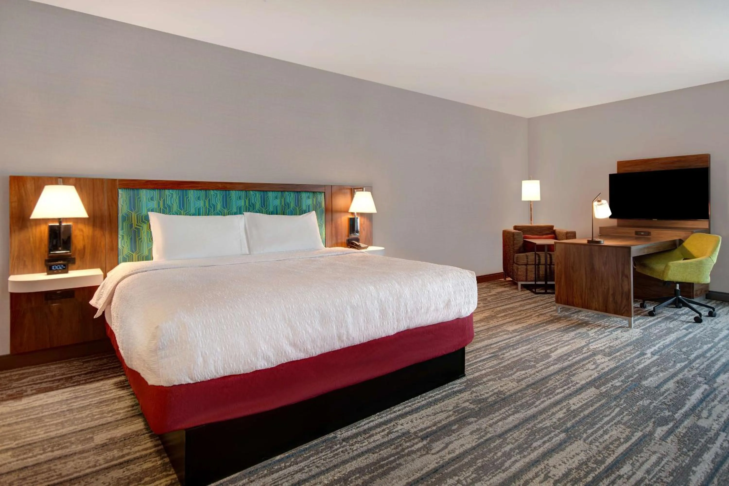 Bedroom, Bed in Hampton Inn & Suites By Hilton Rancho Cucamonga