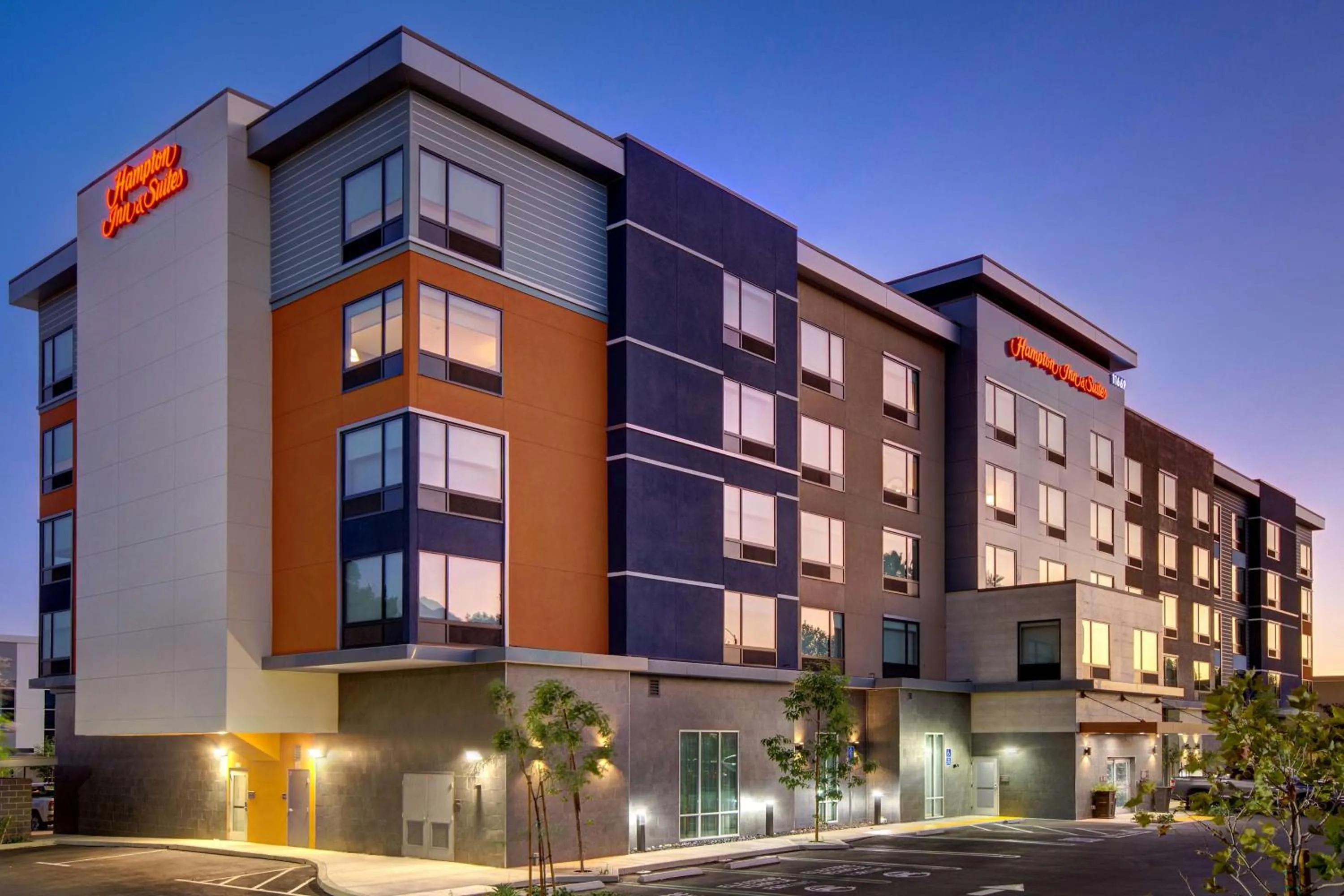 Property building in Hampton Inn & Suites By Hilton Rancho Cucamonga