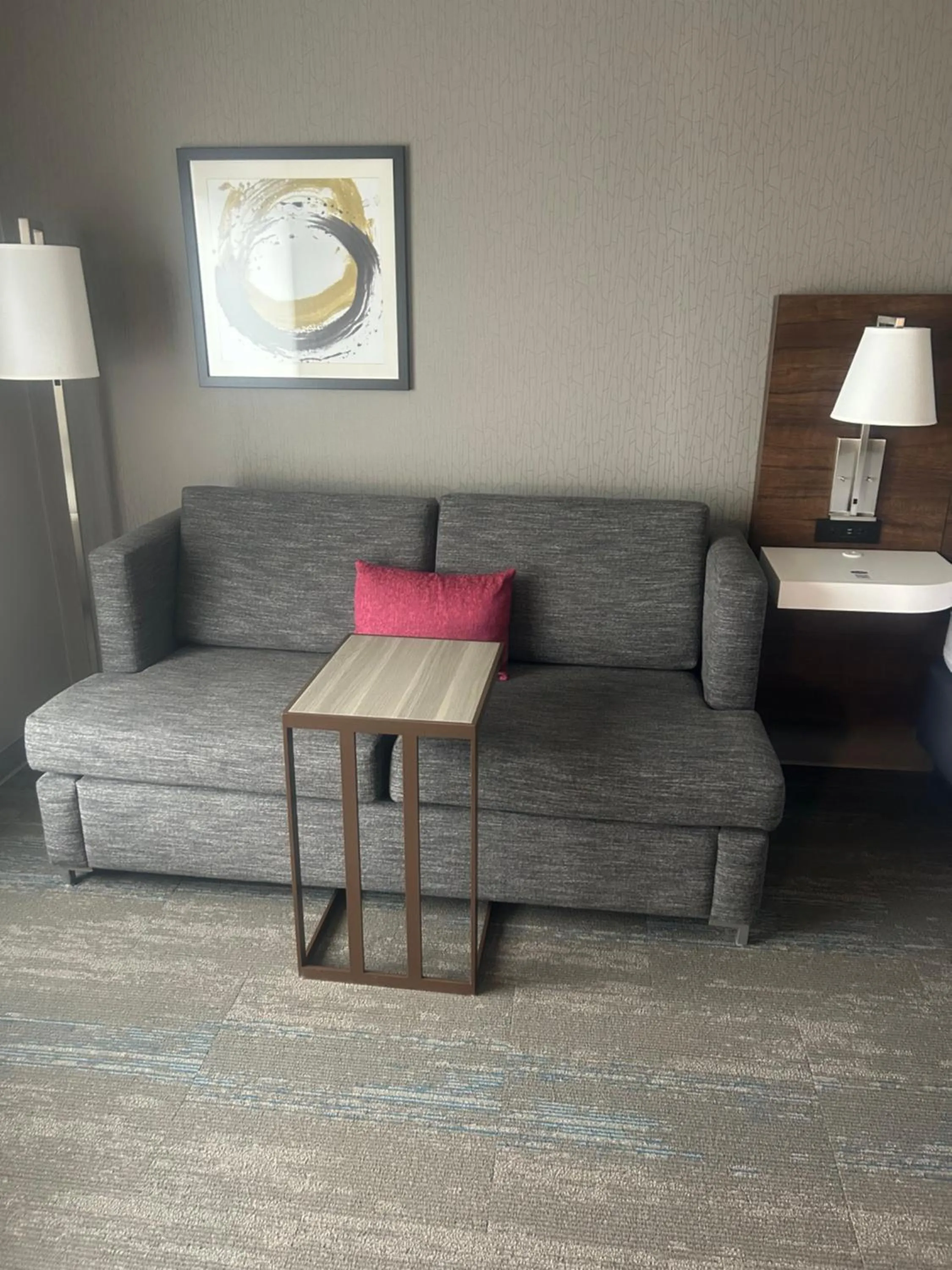 Living room in Hampton Inn By Hilton Kingston