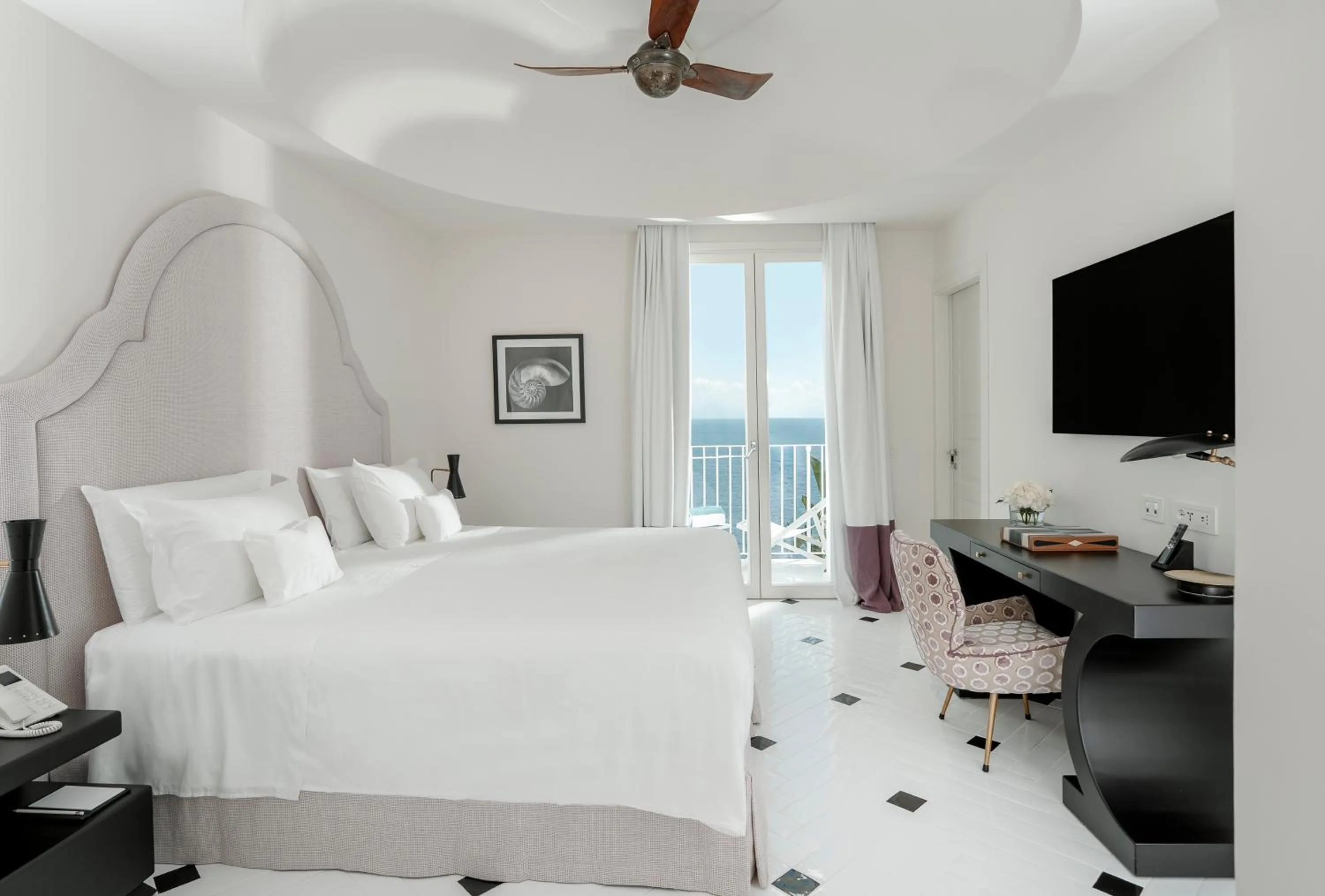 Bed in Hotel Miramalfi