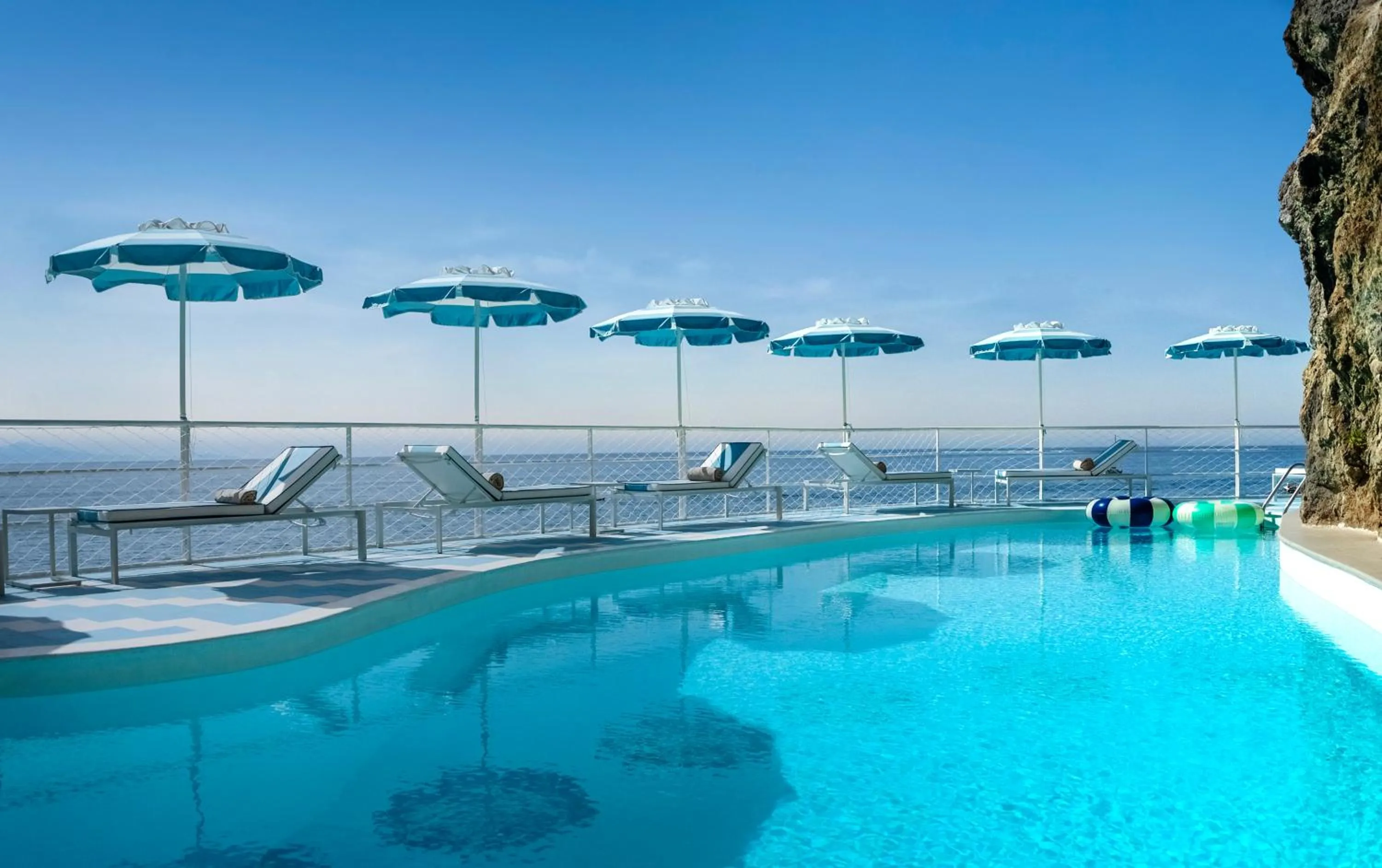 Beach in Hotel Miramalfi