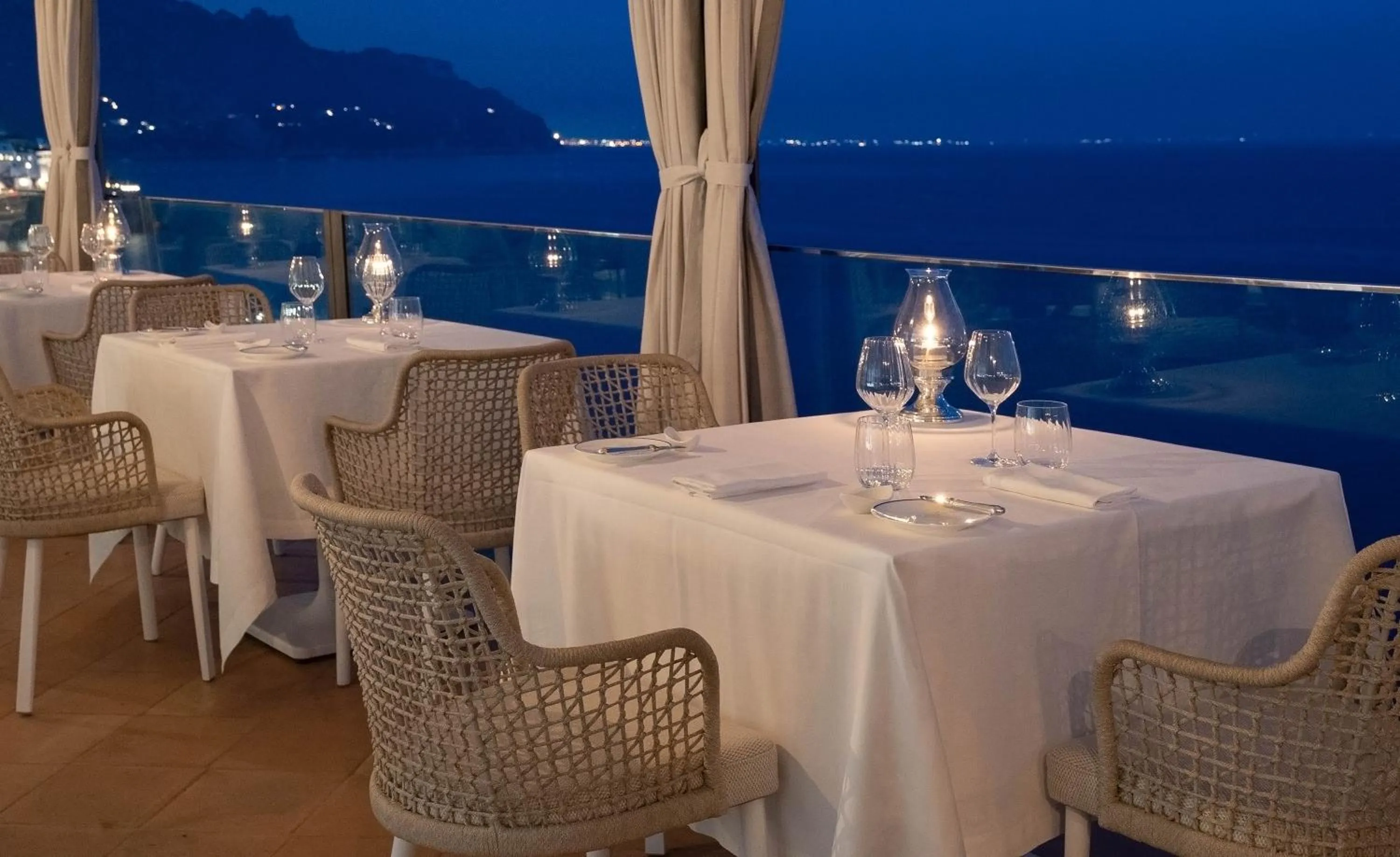Restaurant/places to eat in Hotel Miramalfi