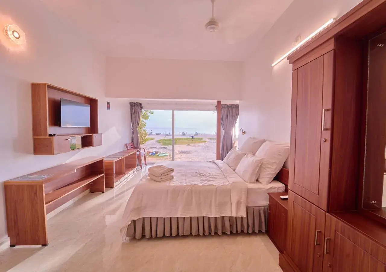 Family AC Room in Alleppey Holiday Beach Resort By VOYE HOMES Family AC Room in Alleppey Holiday Beach Resort By VOYE HOMES