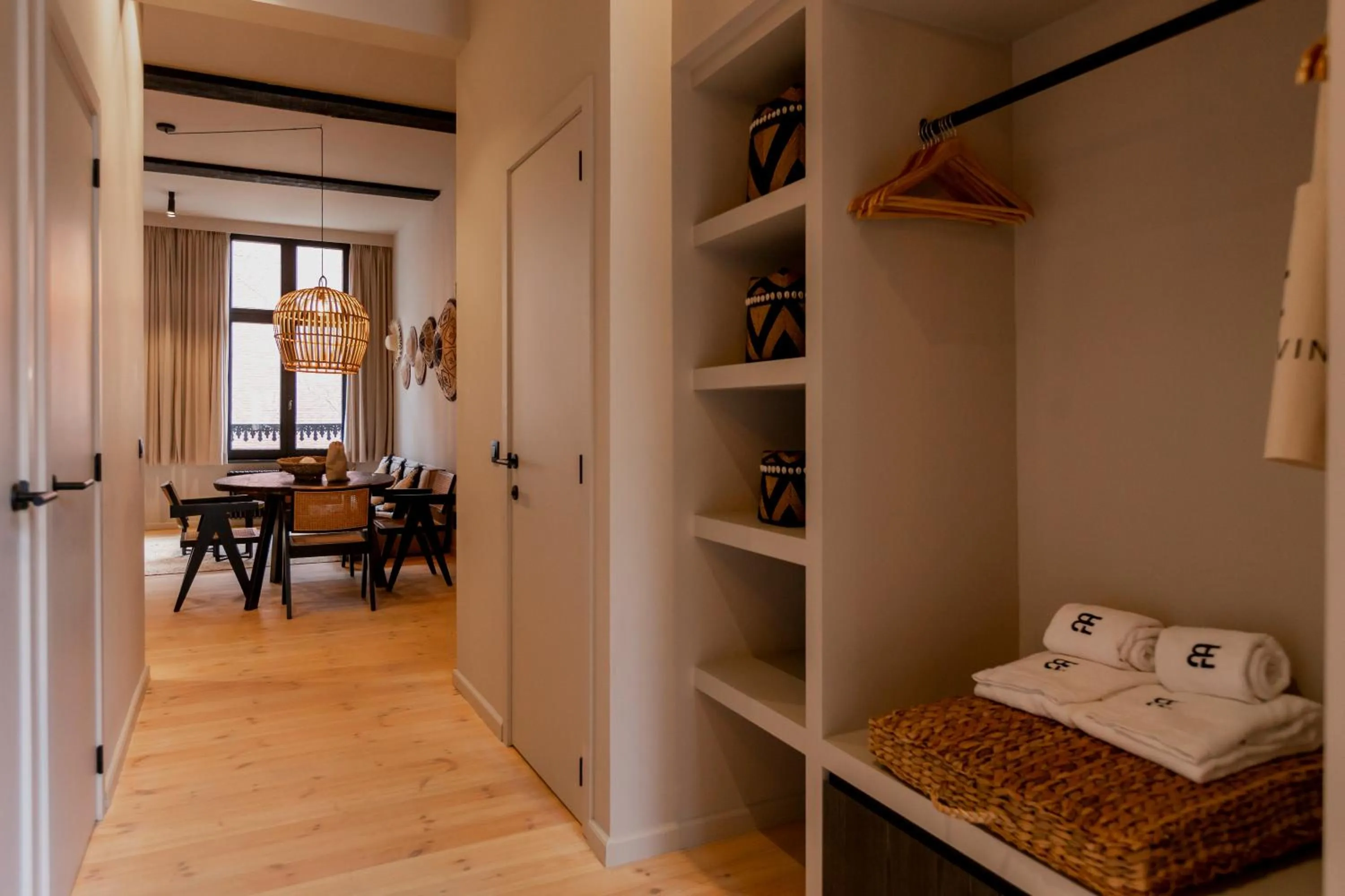 Dining area in BTFL Living, Luxury Residences Antwerp, Zirkstraat