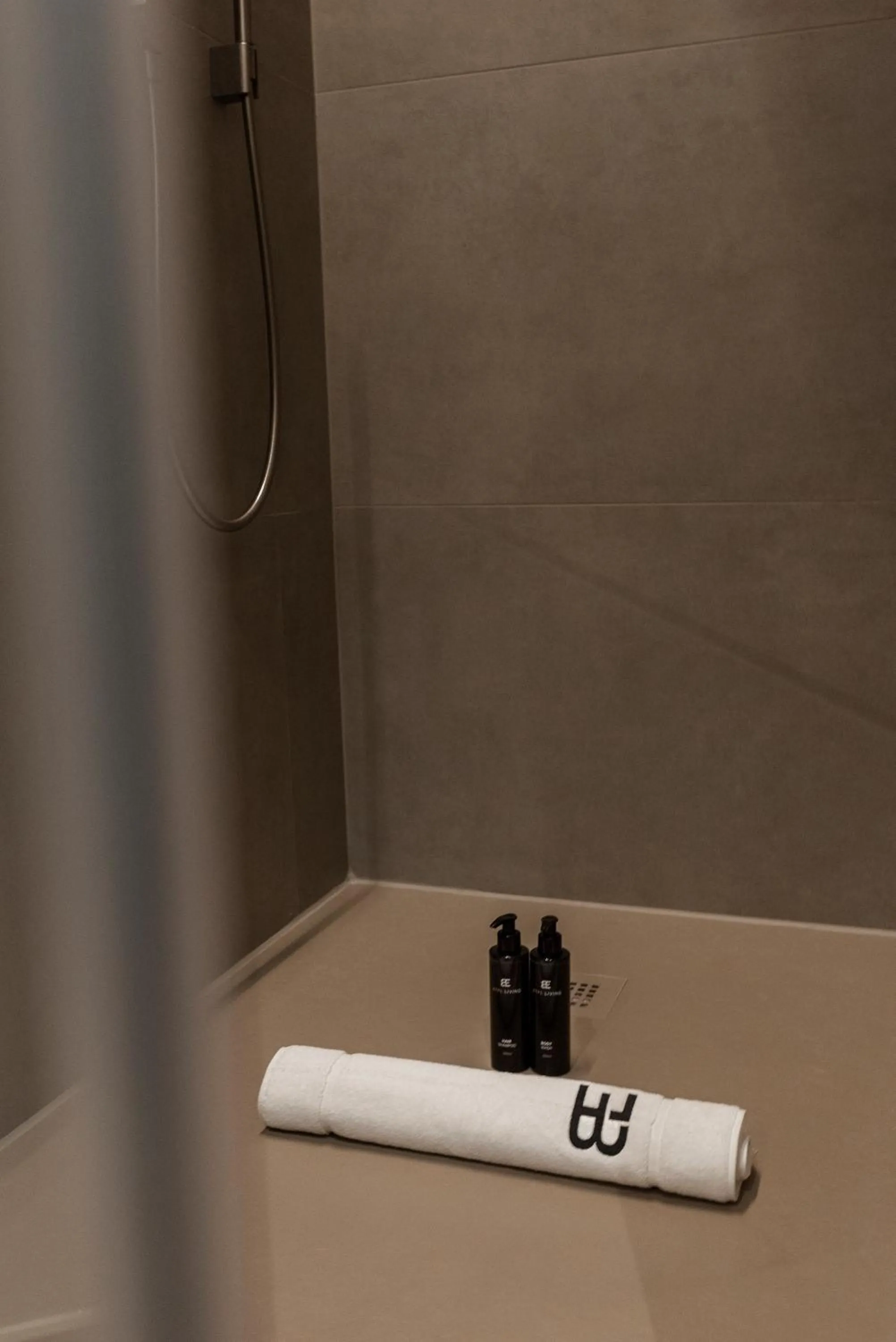 Shower in BTFL Living, Luxury Residences Antwerp, Zirkstraat