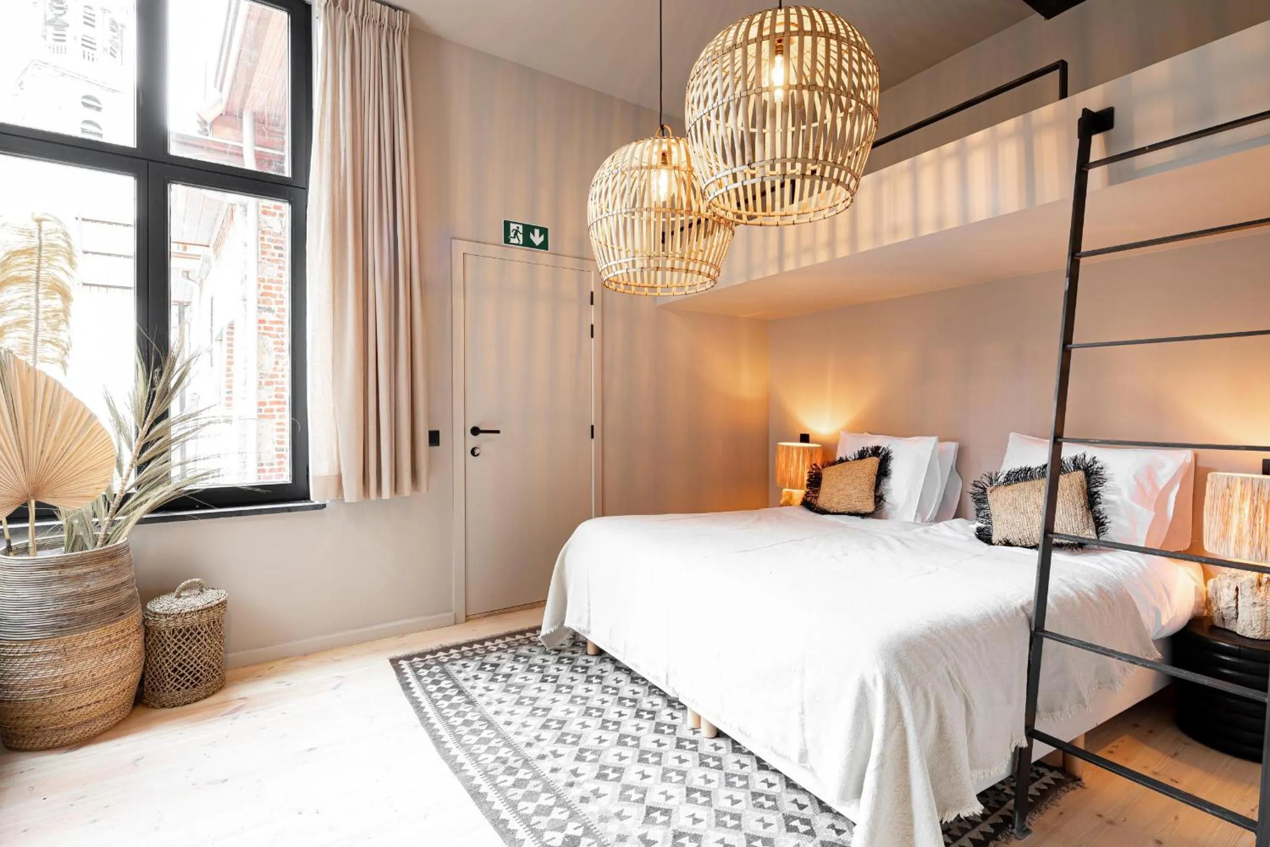 Bed in BTFL Living, Luxury Residences Antwerp, Zirkstraat
