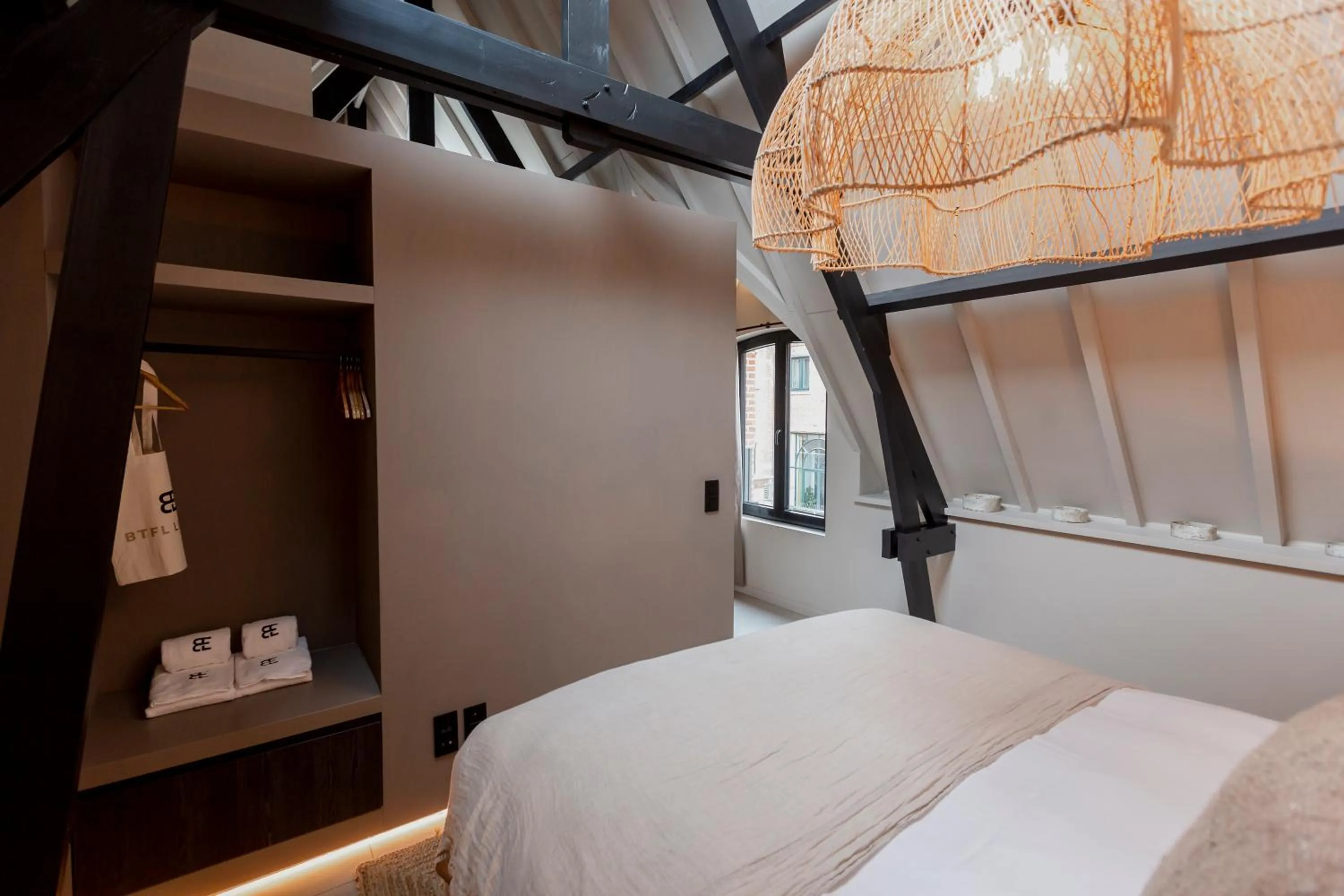 Bedroom, Bed in BTFL Living, Luxury Residences Antwerp, Zirkstraat