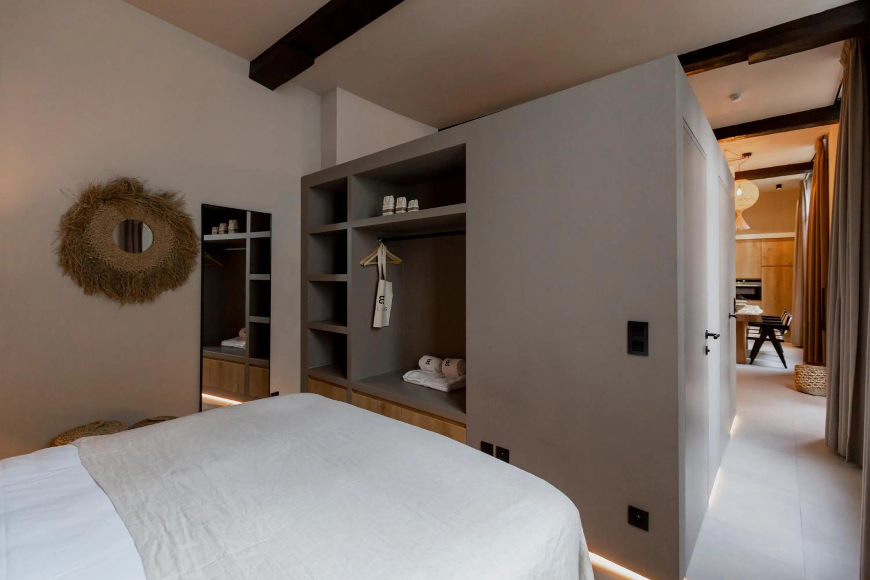 Bed in BTFL Living, Luxury Residences Antwerp, Zirkstraat