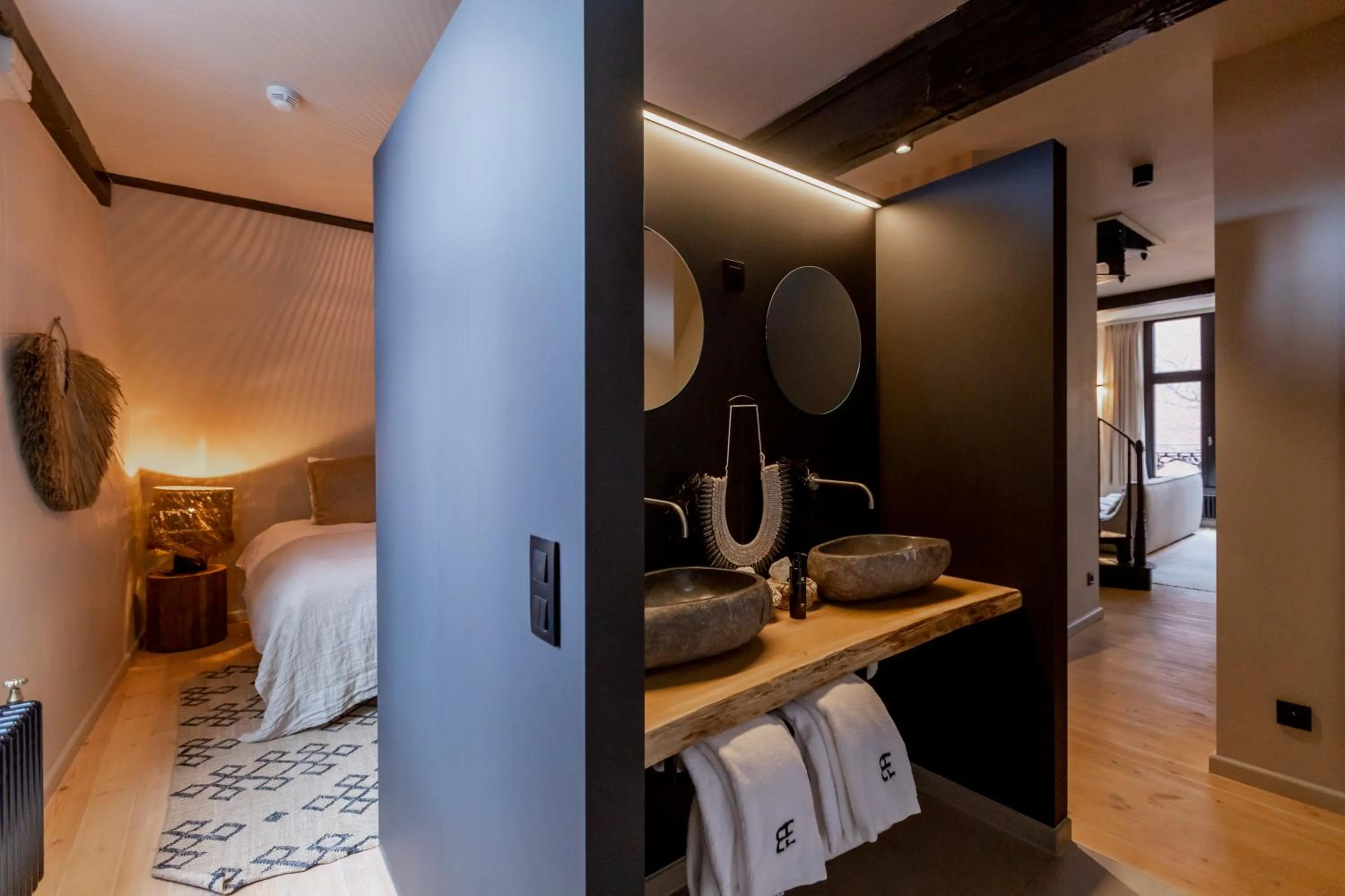Bathroom, Bed in BTFL Living, Luxury Residences Antwerp, Zirkstraat