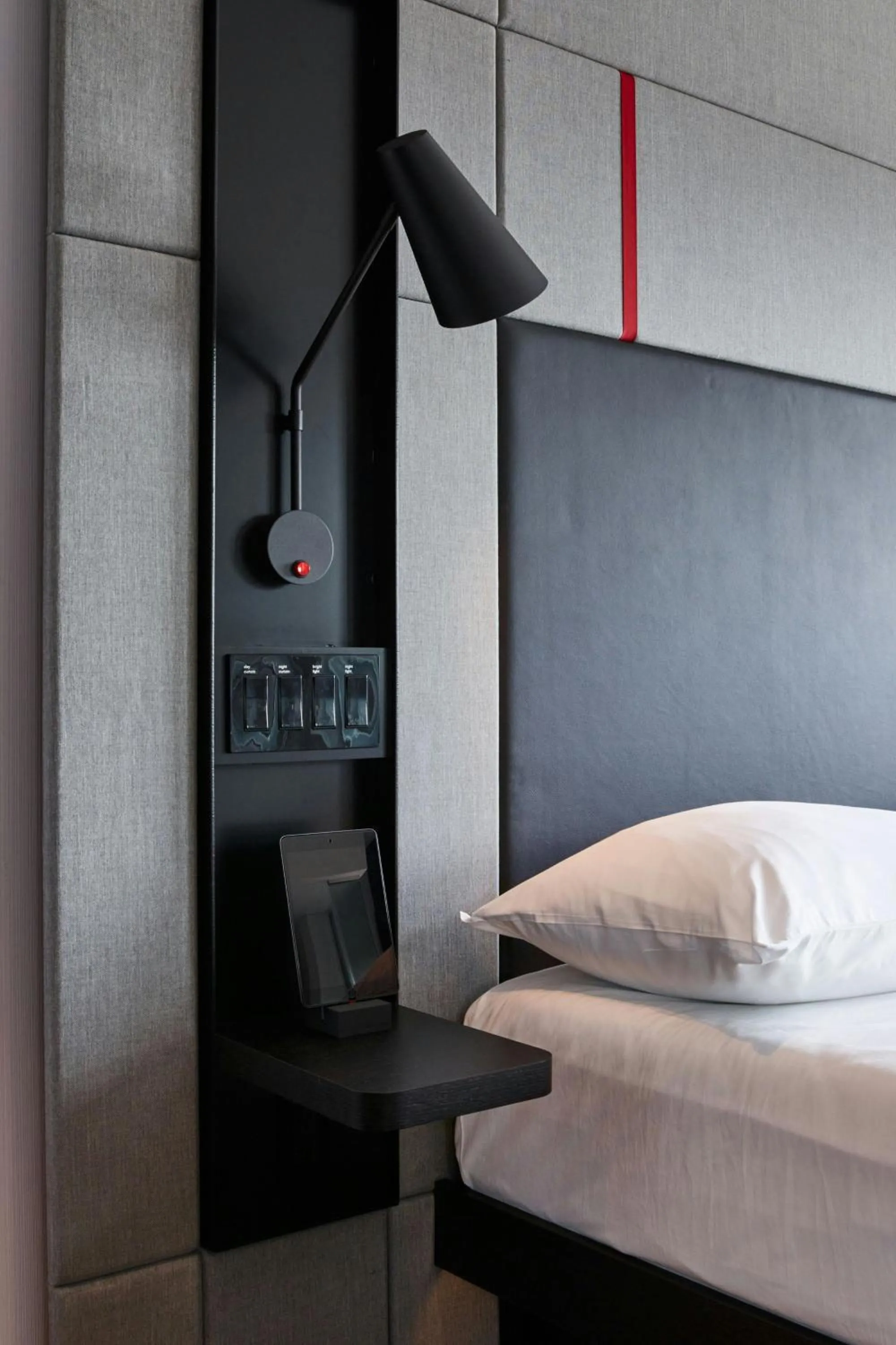 Bedroom, Bed in citizenM Seattle Pioneer Square