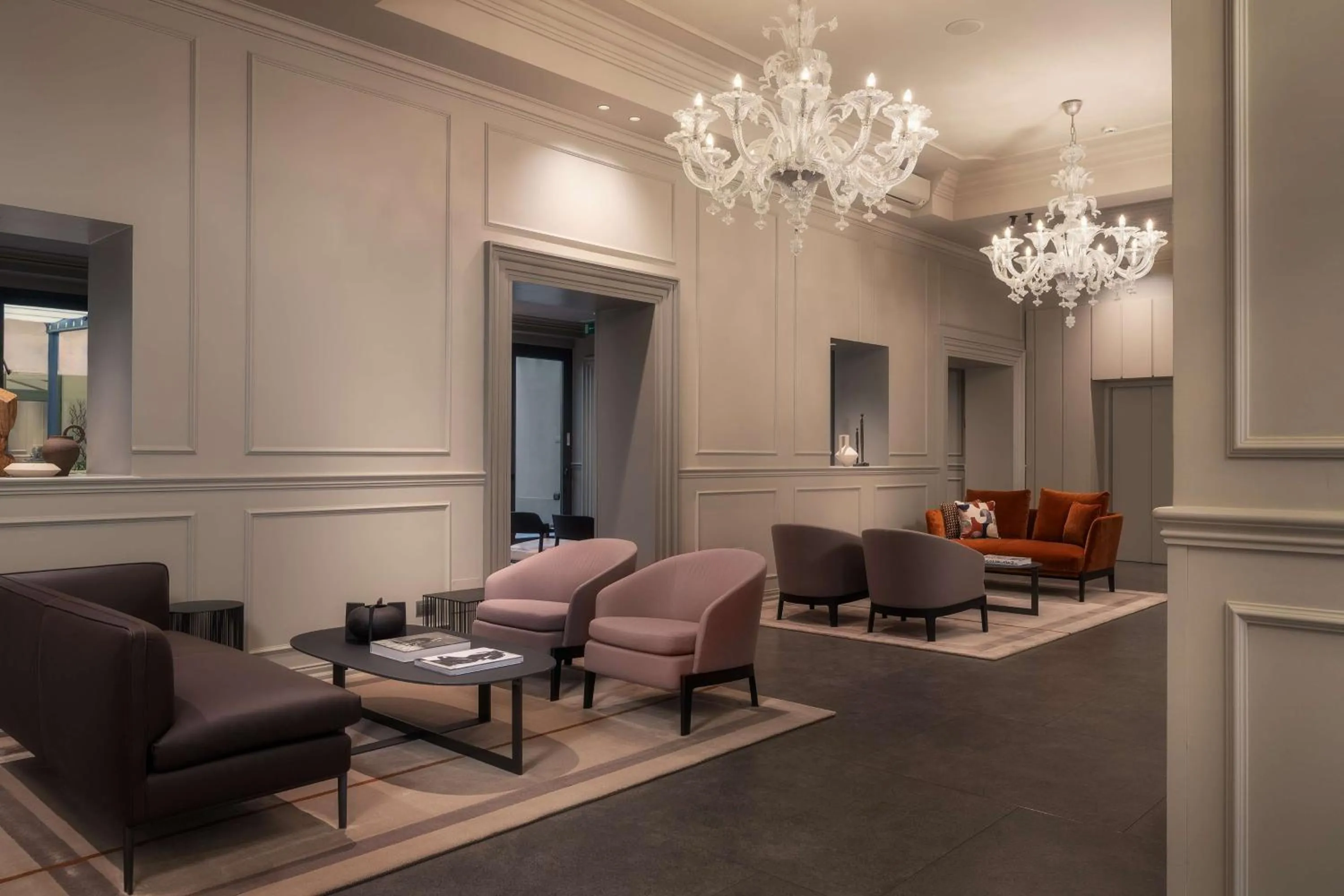 Lobby or reception in WorldHotel Casati 18