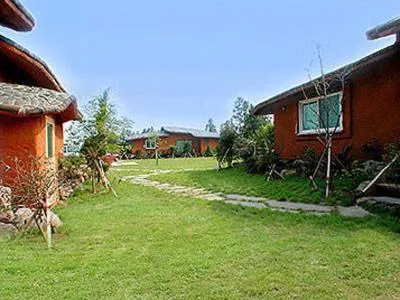 Facade/entrance in Angkure Pension