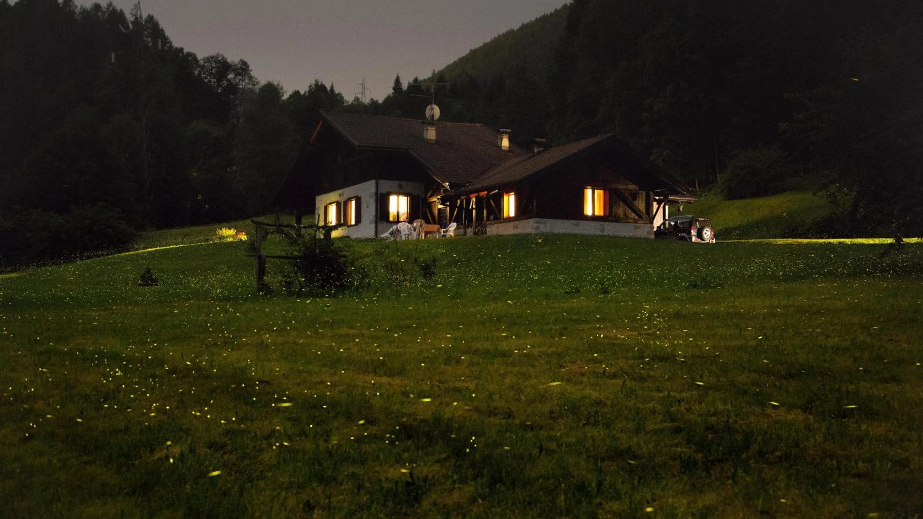 Property building in Bed and Breakfast Cappeler