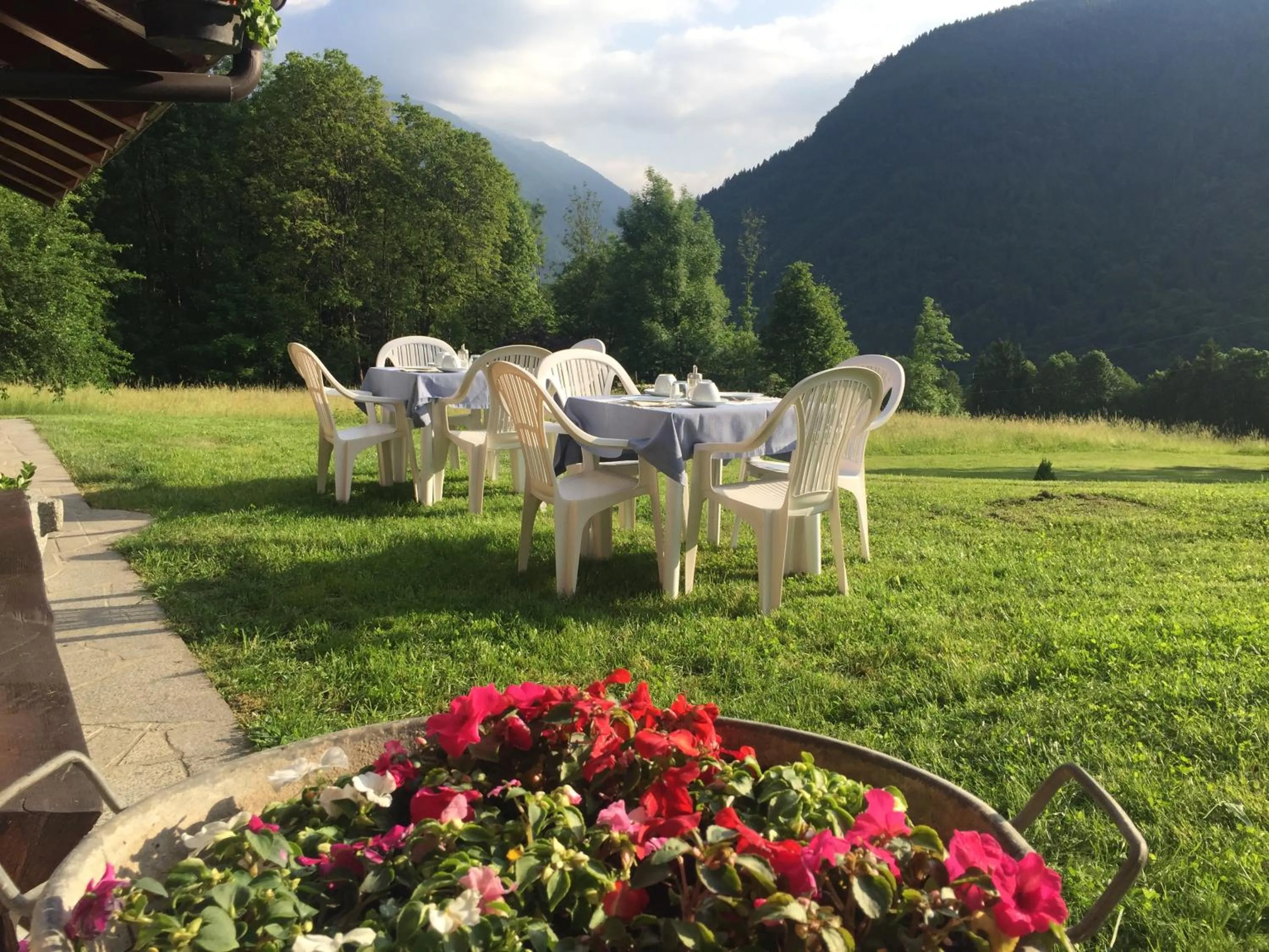 Breakfast in Bed and Breakfast Cappeler