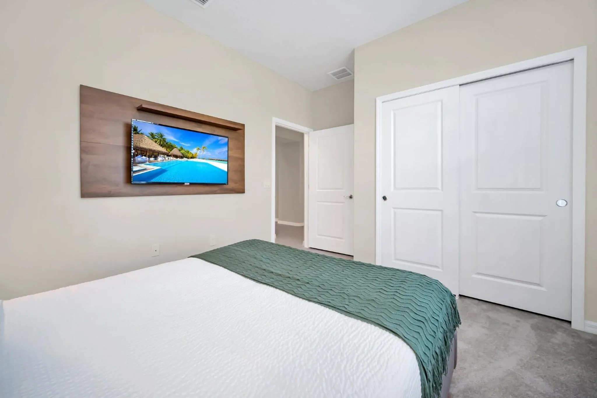 Bed in Free Waterpark Private Splash Pool Near Disney