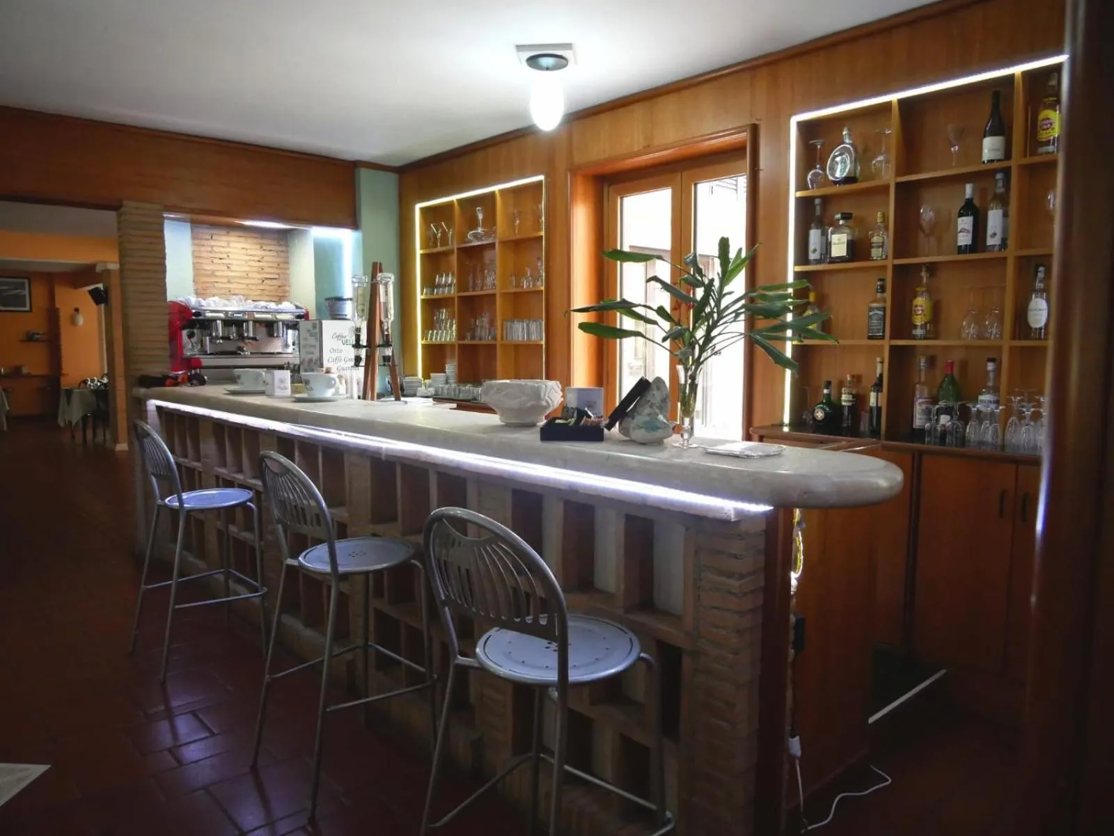 Lounge or bar in LH Albergo il Picchio