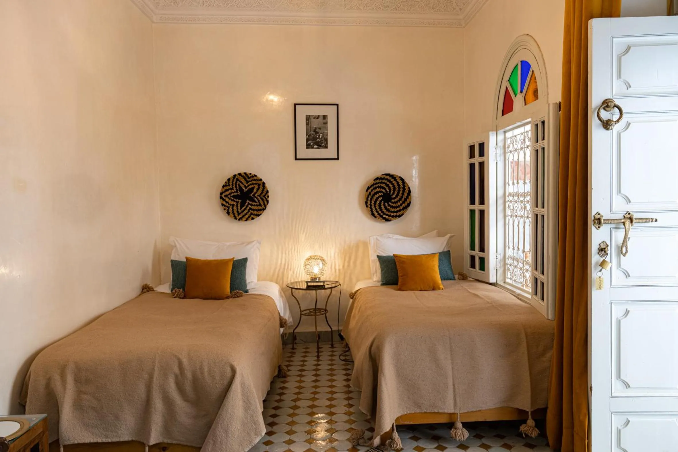 Photo of the whole room, Bed in Riad LAMDINA