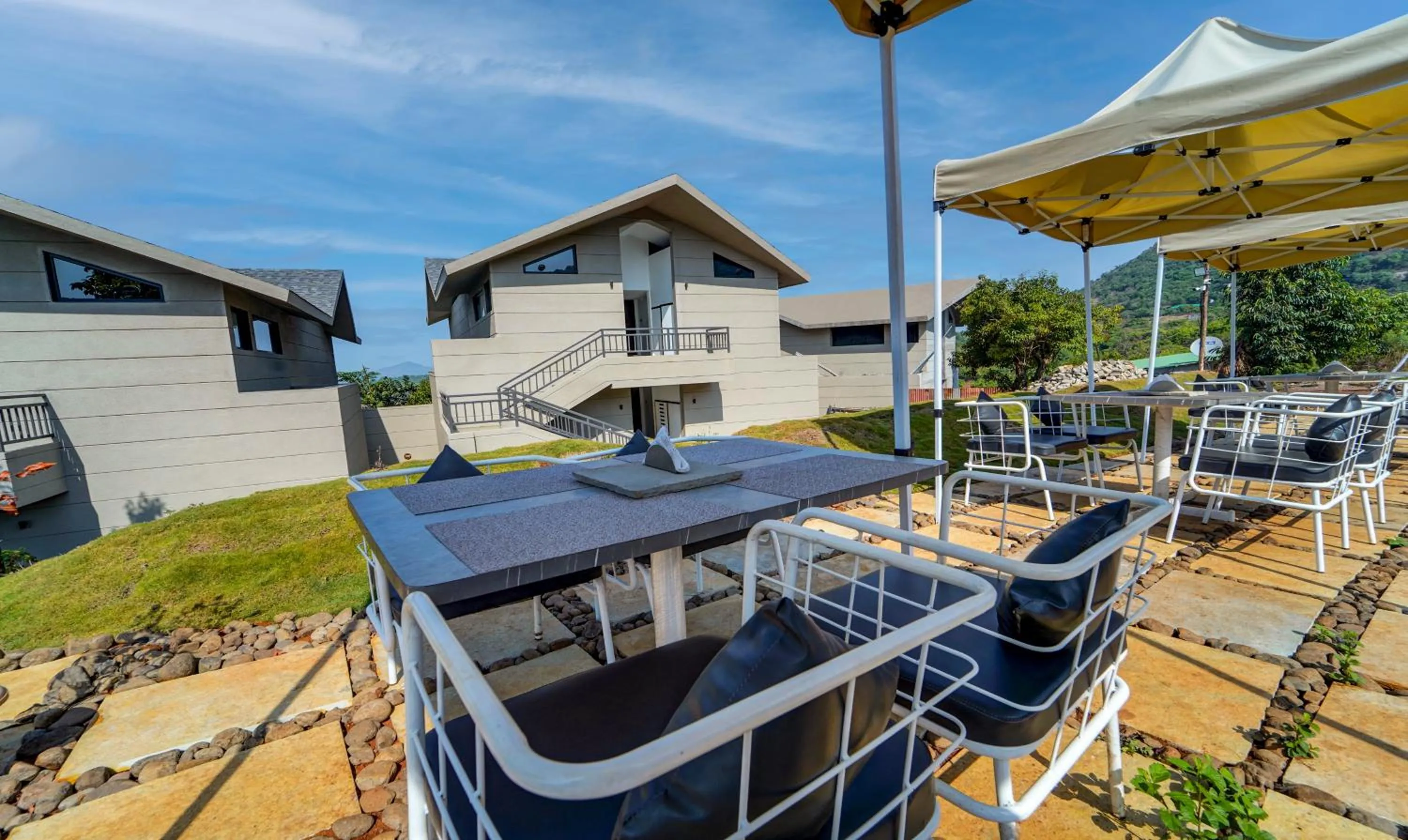 Property building in Vee Resort- The Suites of Royals