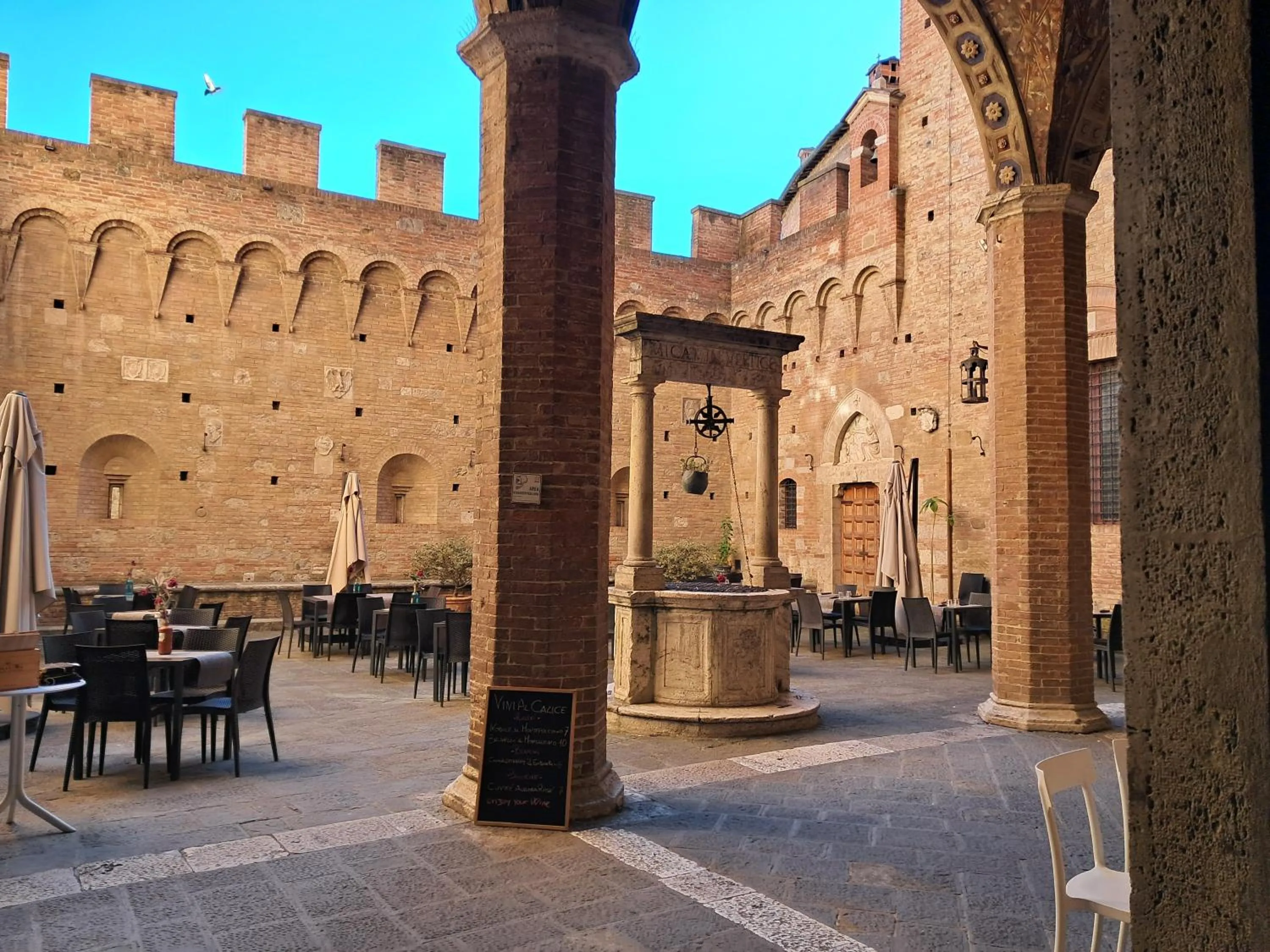 Day in Hotel Minerva