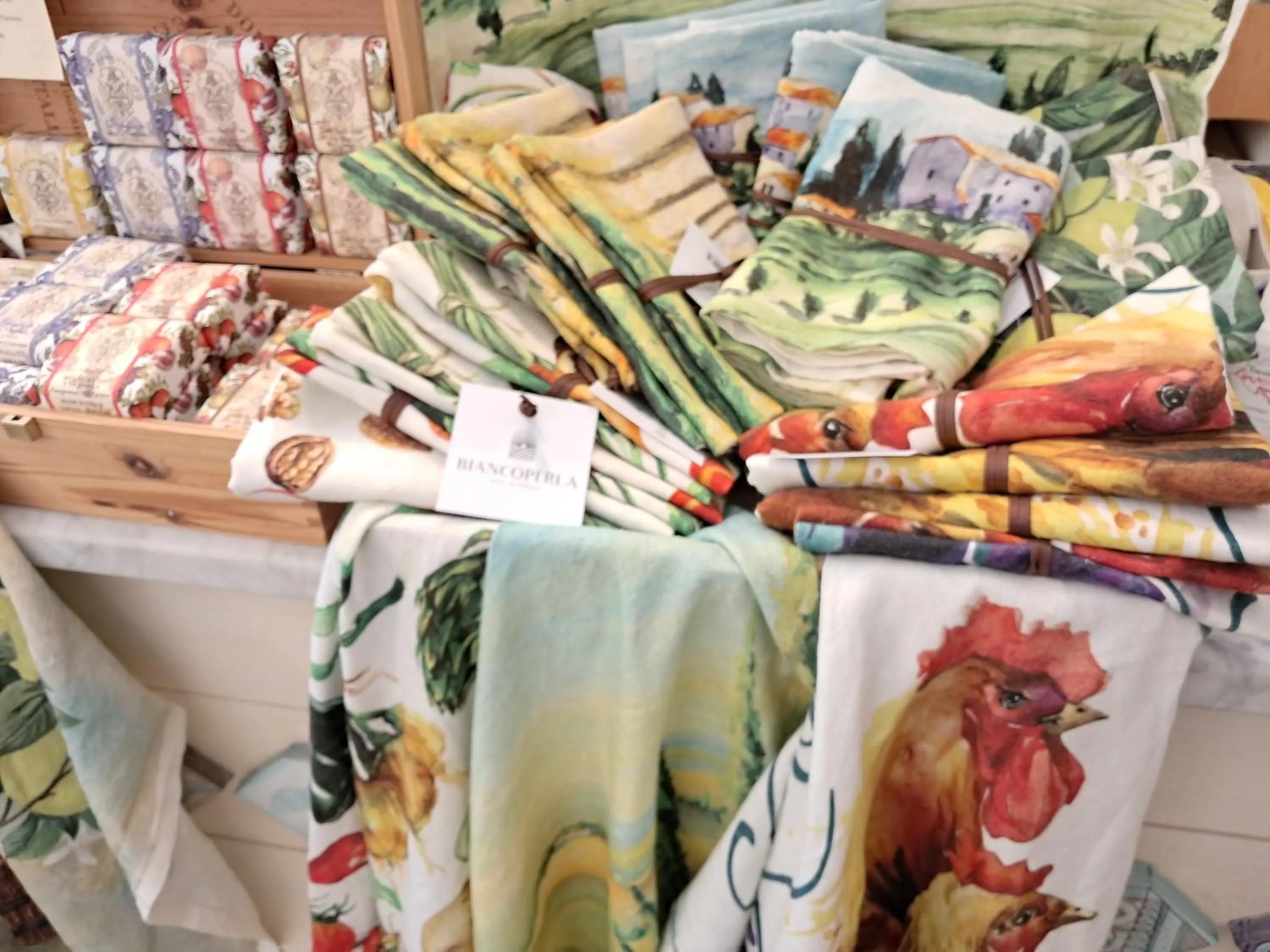 On-site shops in Hotel Minerva