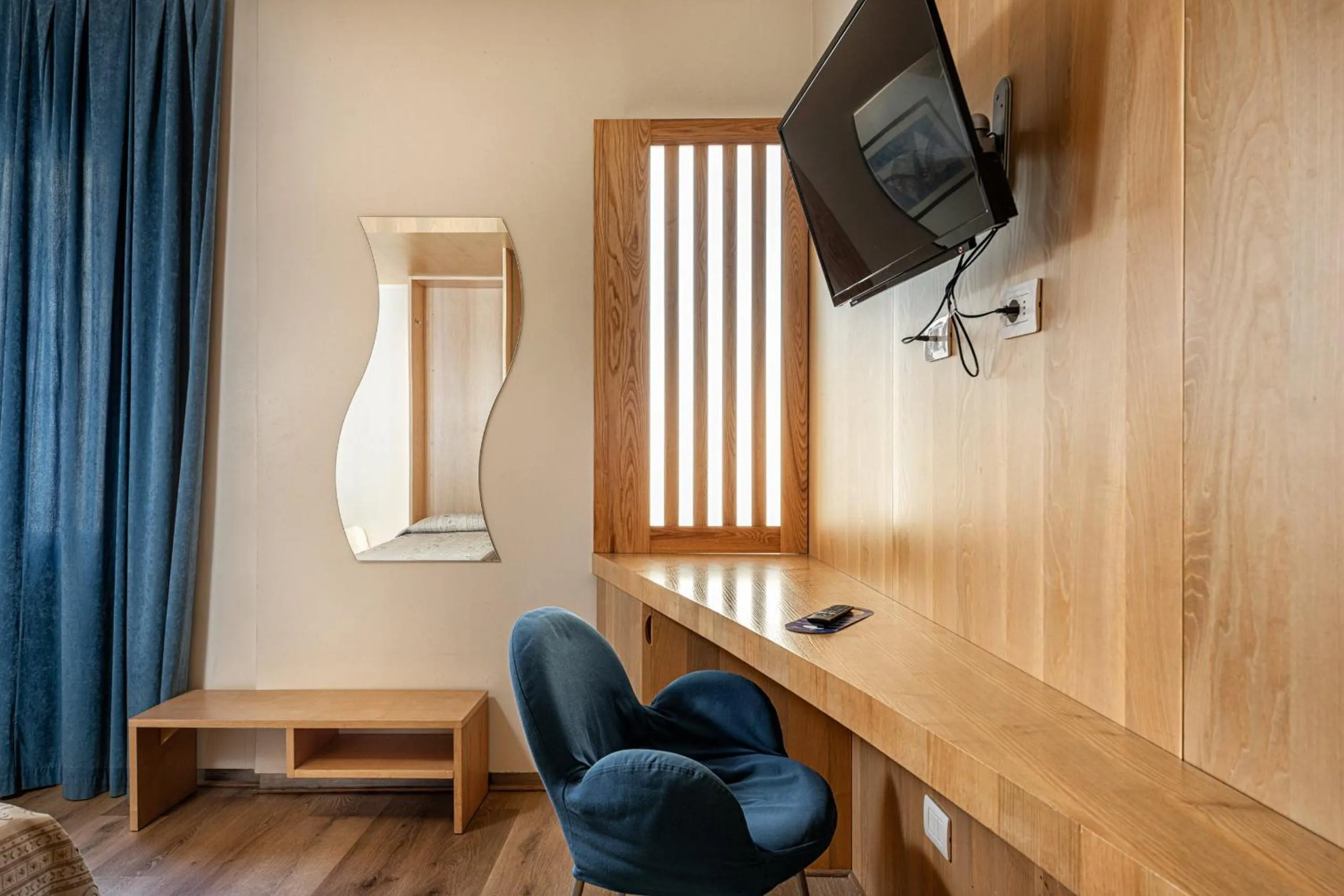 hair dresser in Hotel Minerva