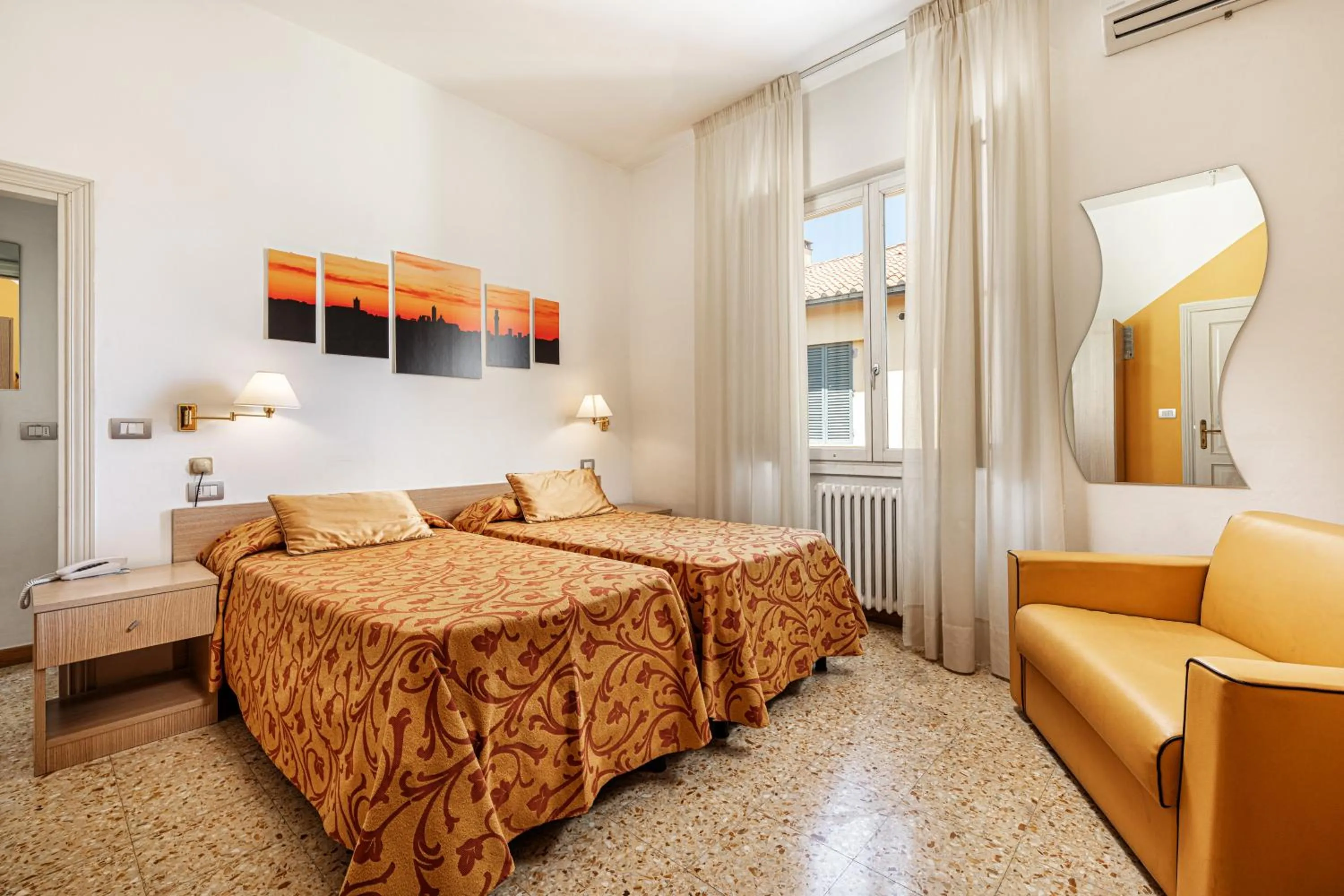 Bed in Hotel Minerva