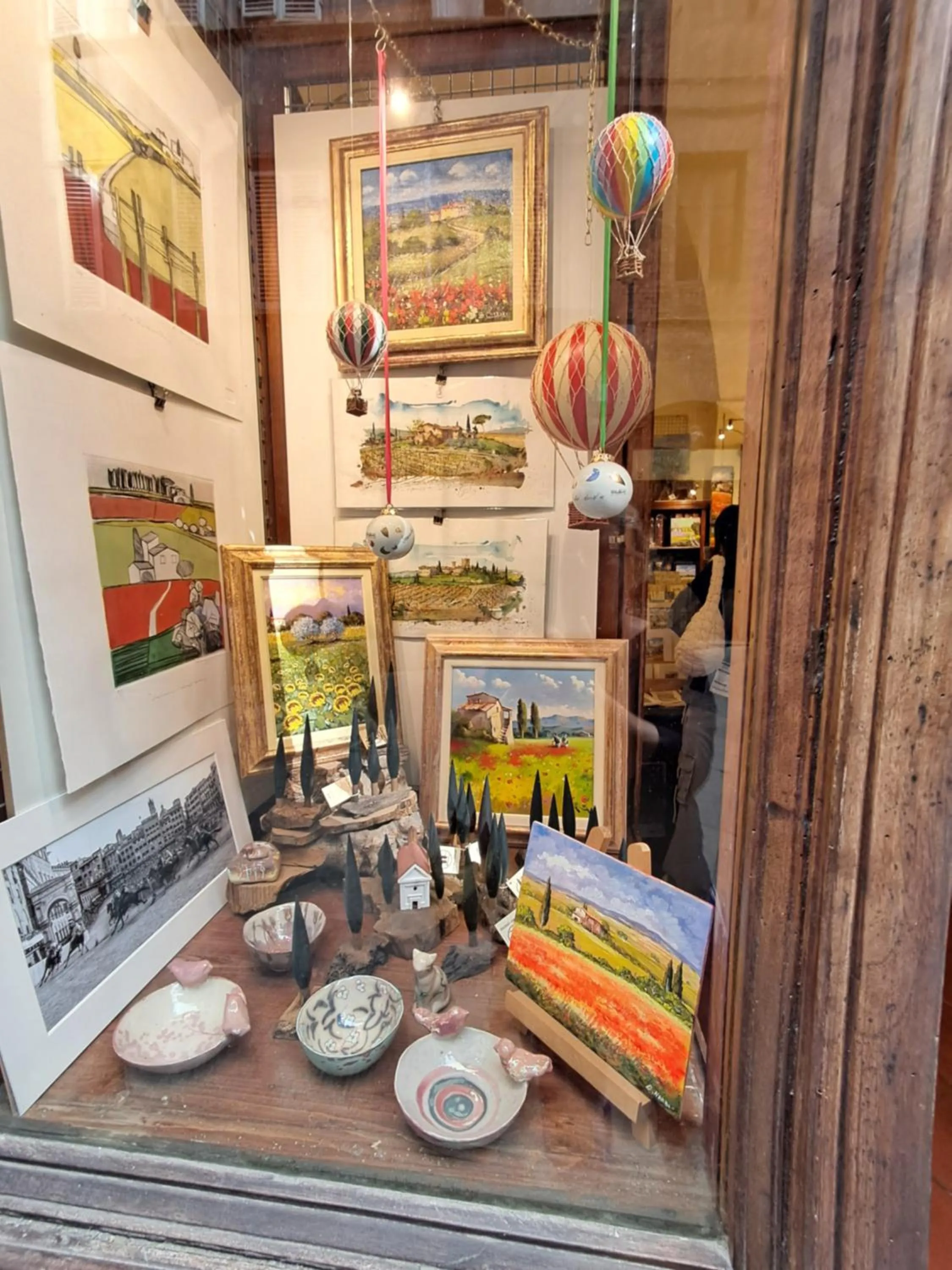 On-site shops in Hotel Minerva