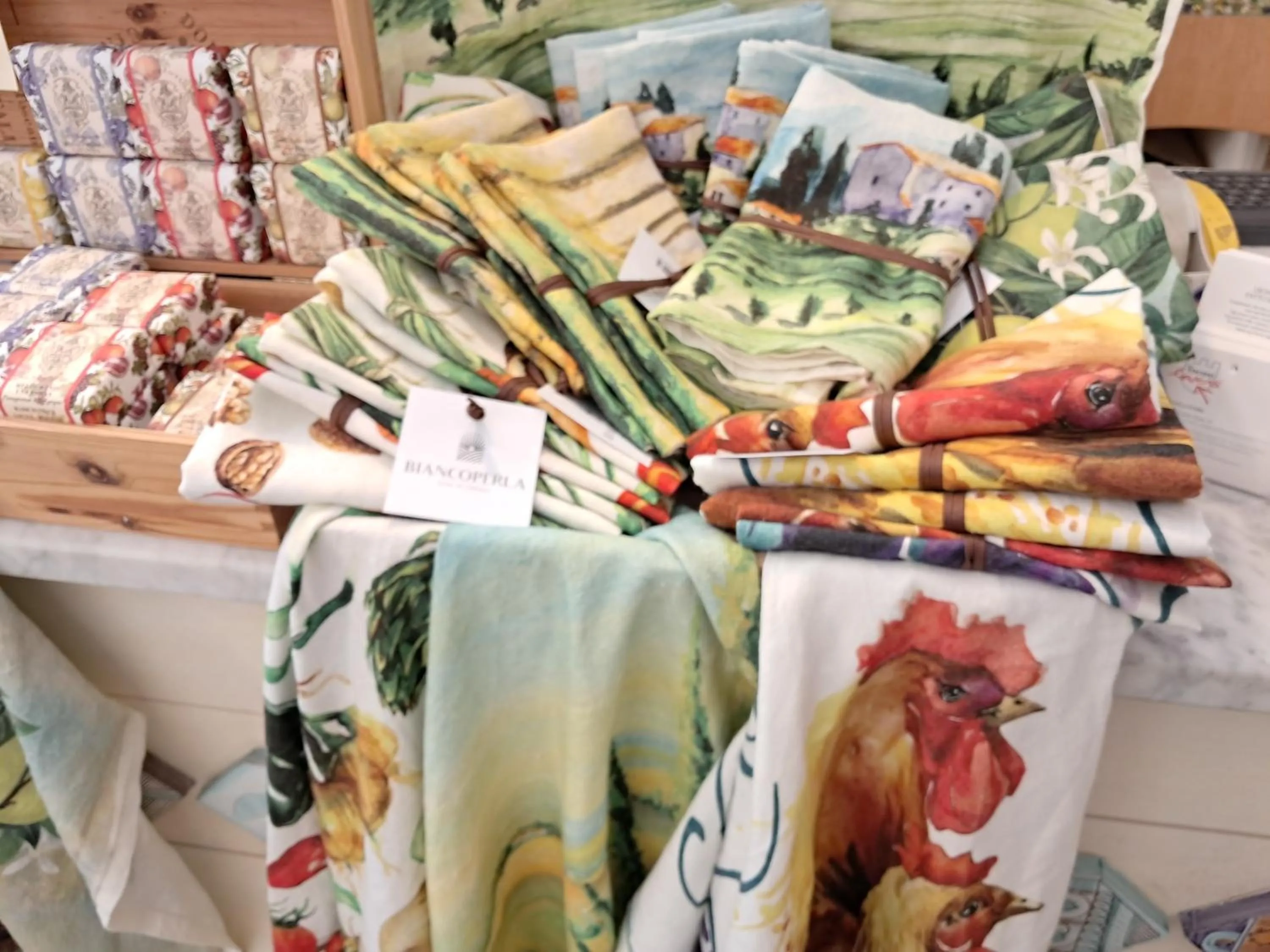 On-site shops in Hotel Minerva