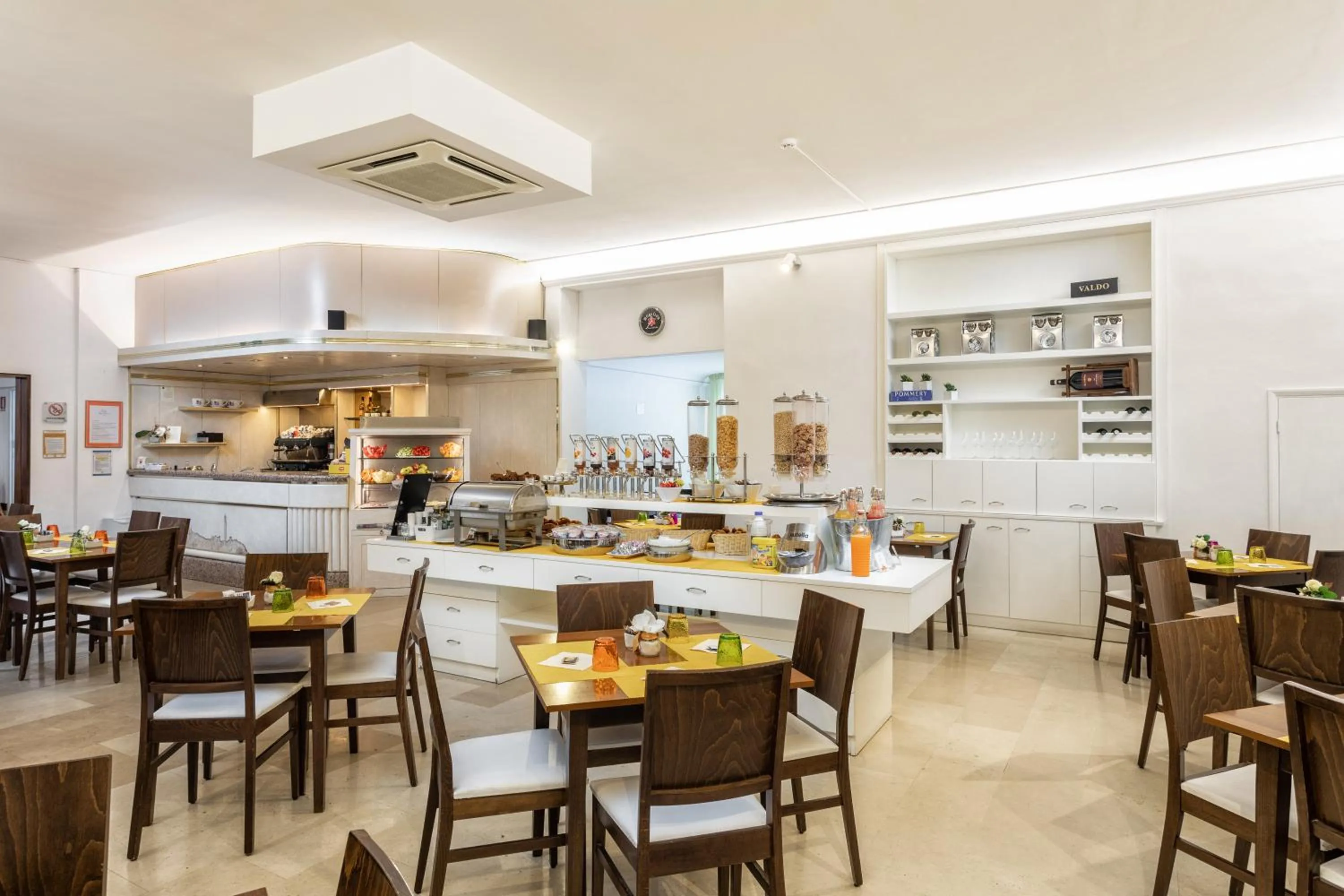 Lounge or bar in Hotel Minerva