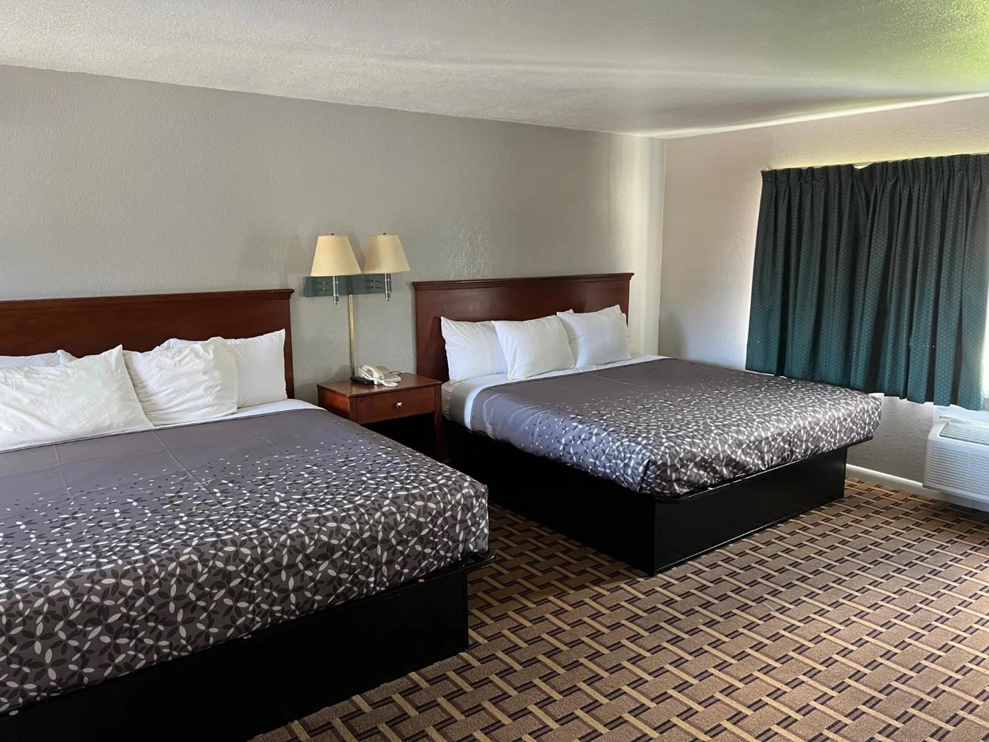 Bed in Budget Inn