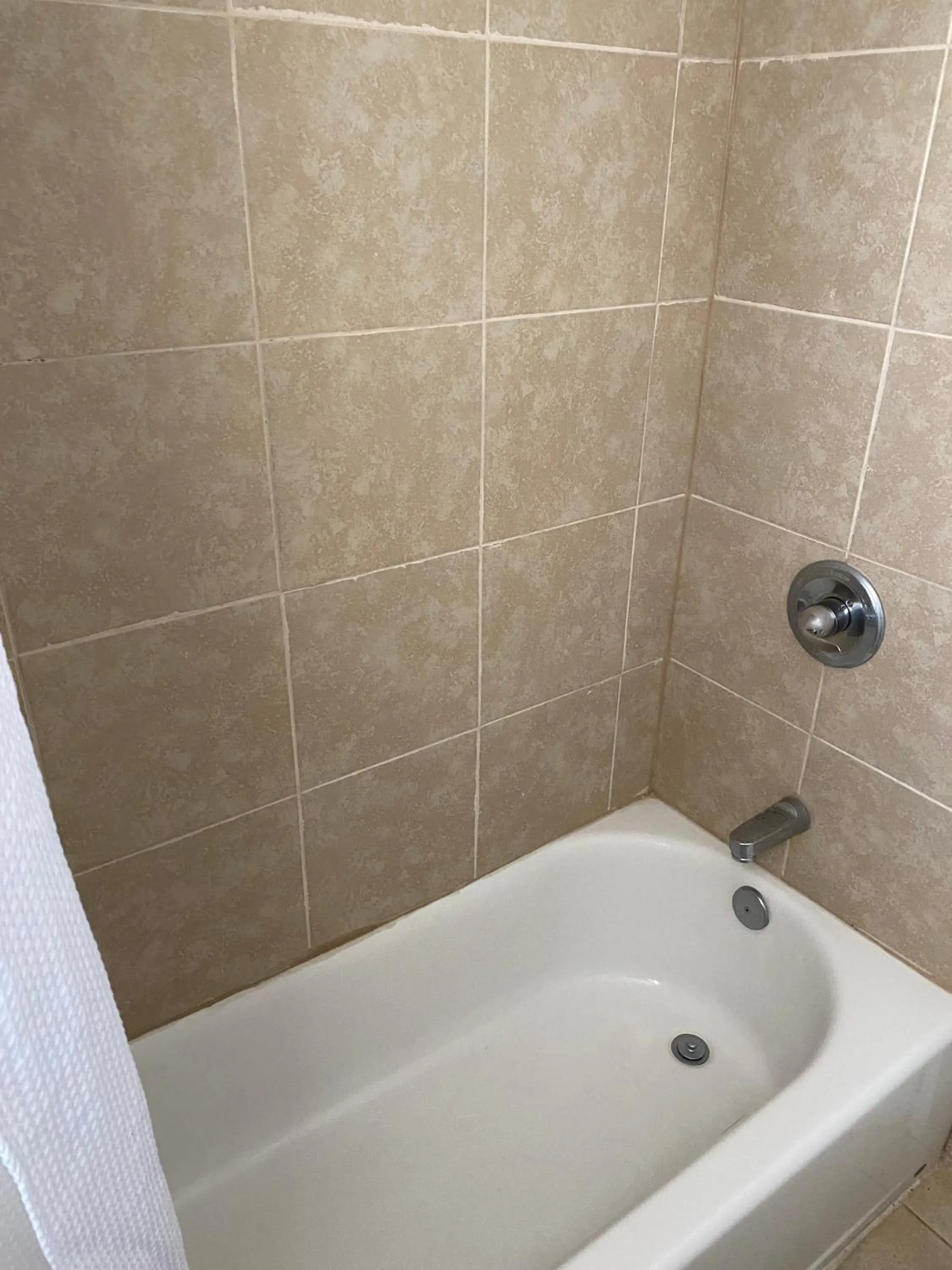 Bathroom in Budget Inn