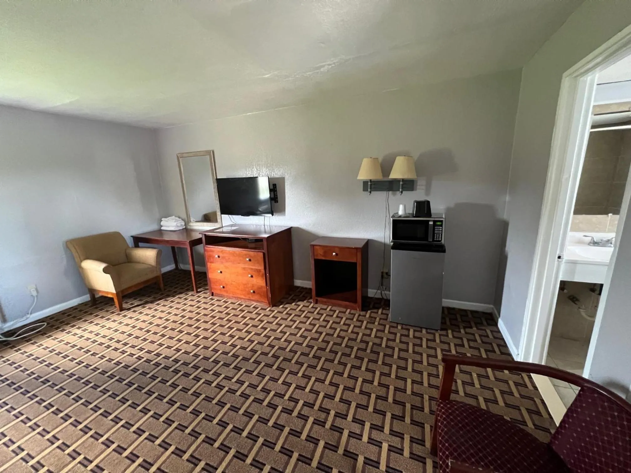 Bedroom in Budget Inn