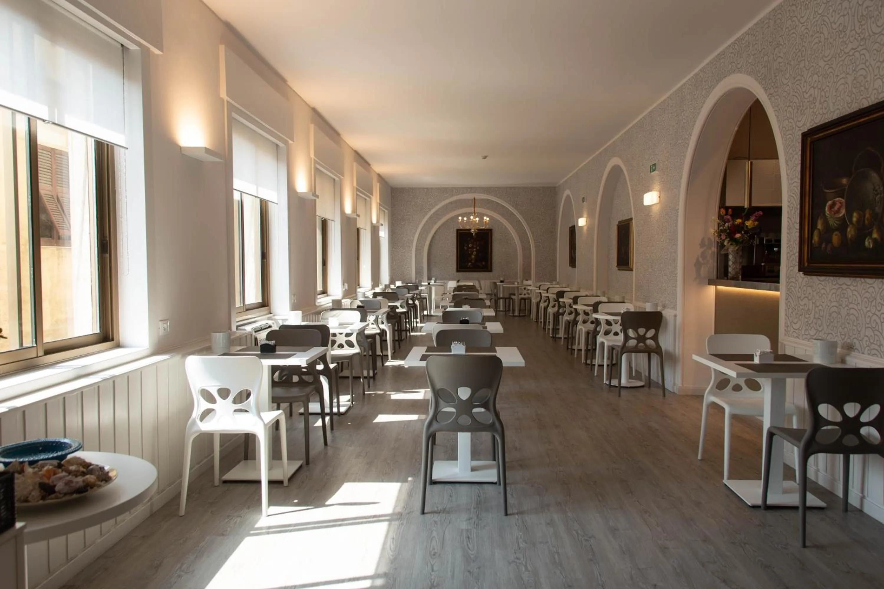 Buffet breakfast in Hotel Vittoria