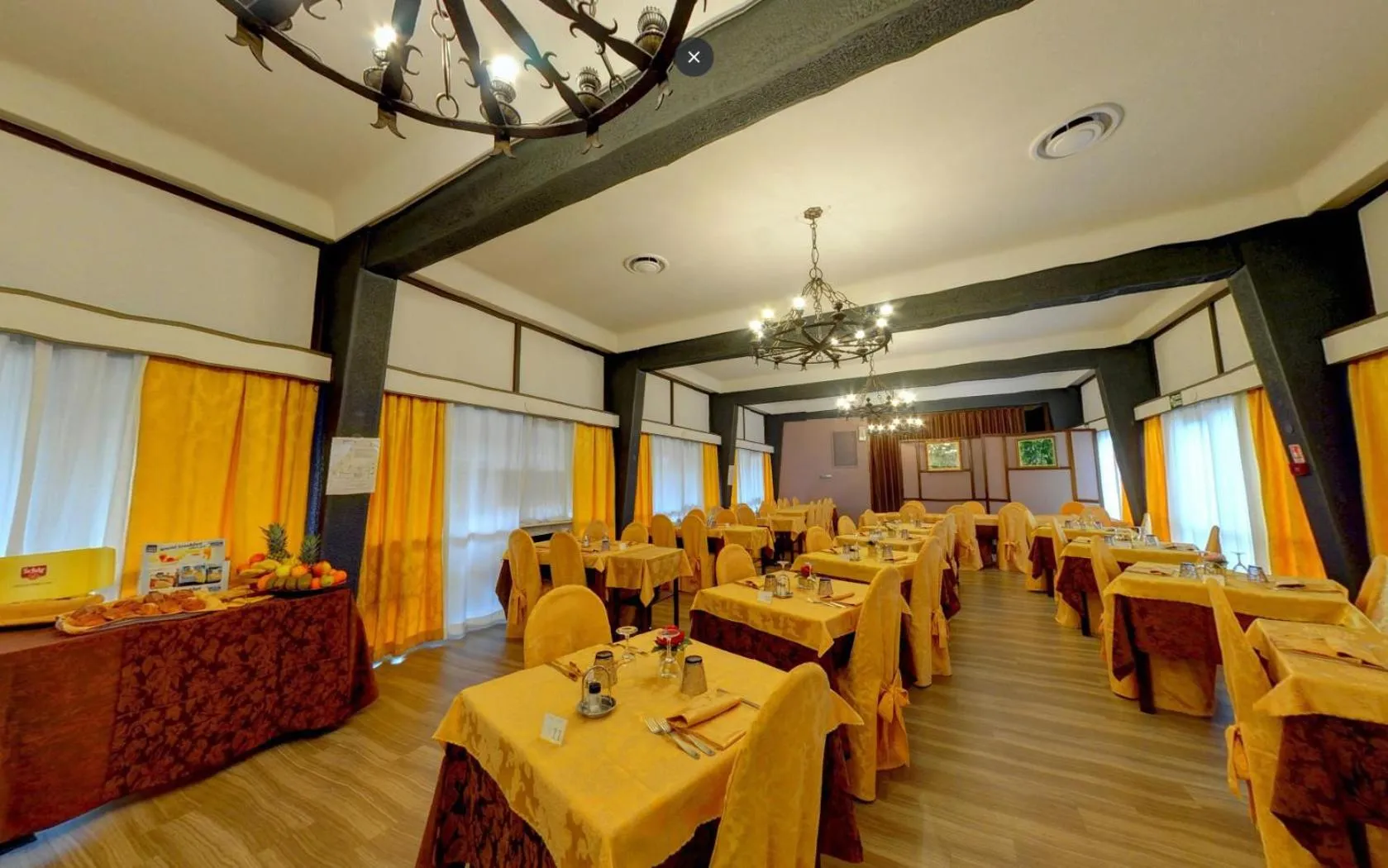 Restaurant/places to eat in Ai Ronchi Motor Hotel Brescia