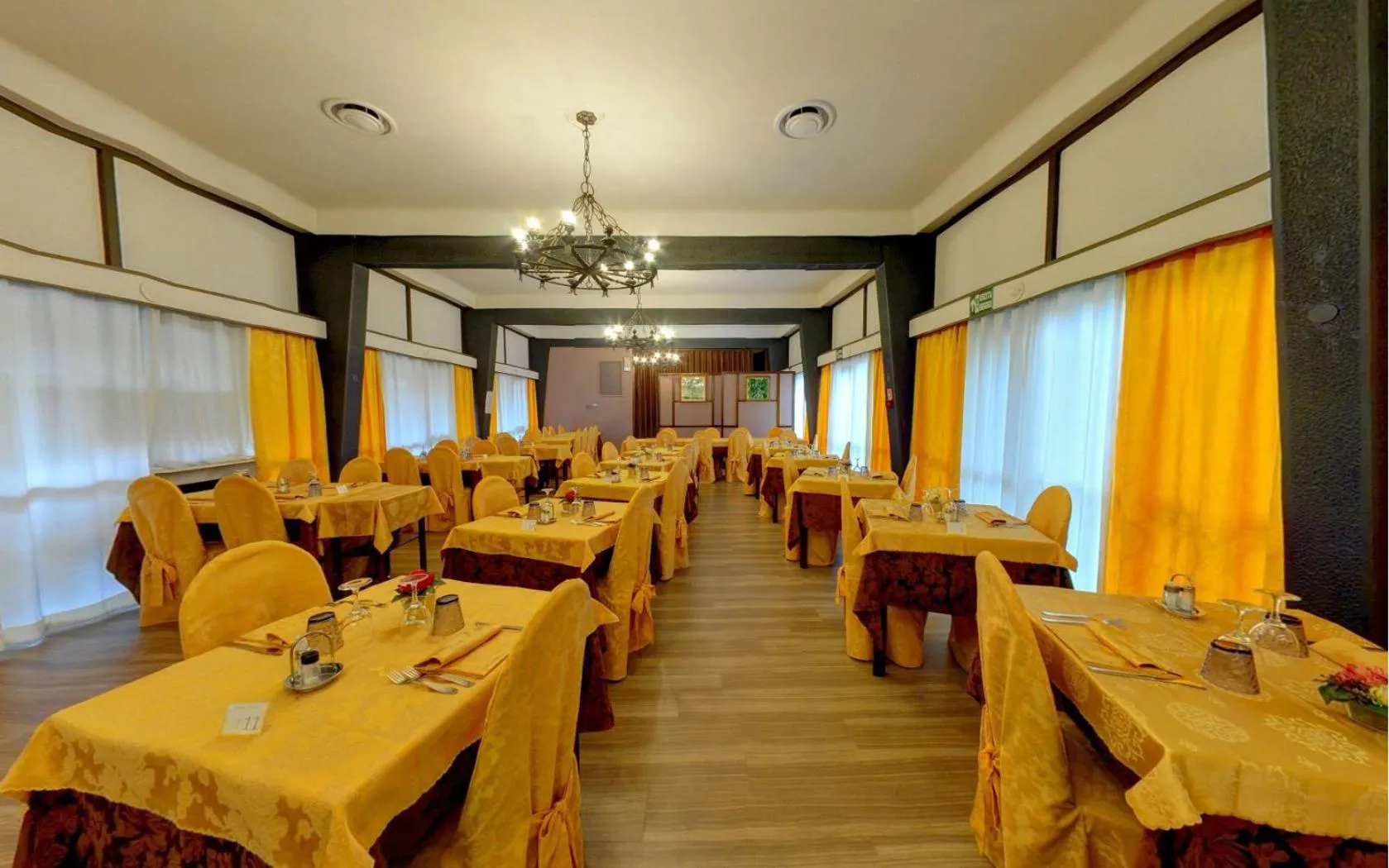 Restaurant/places to eat in Ai Ronchi Motor Hotel Brescia