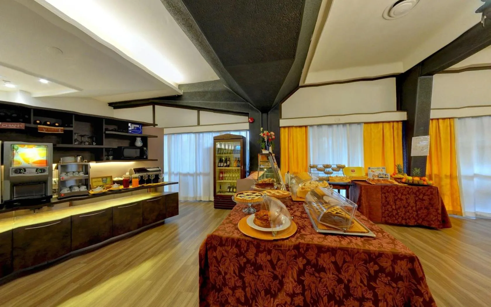 Buffet breakfast in Ai Ronchi Motor Hotel Brescia