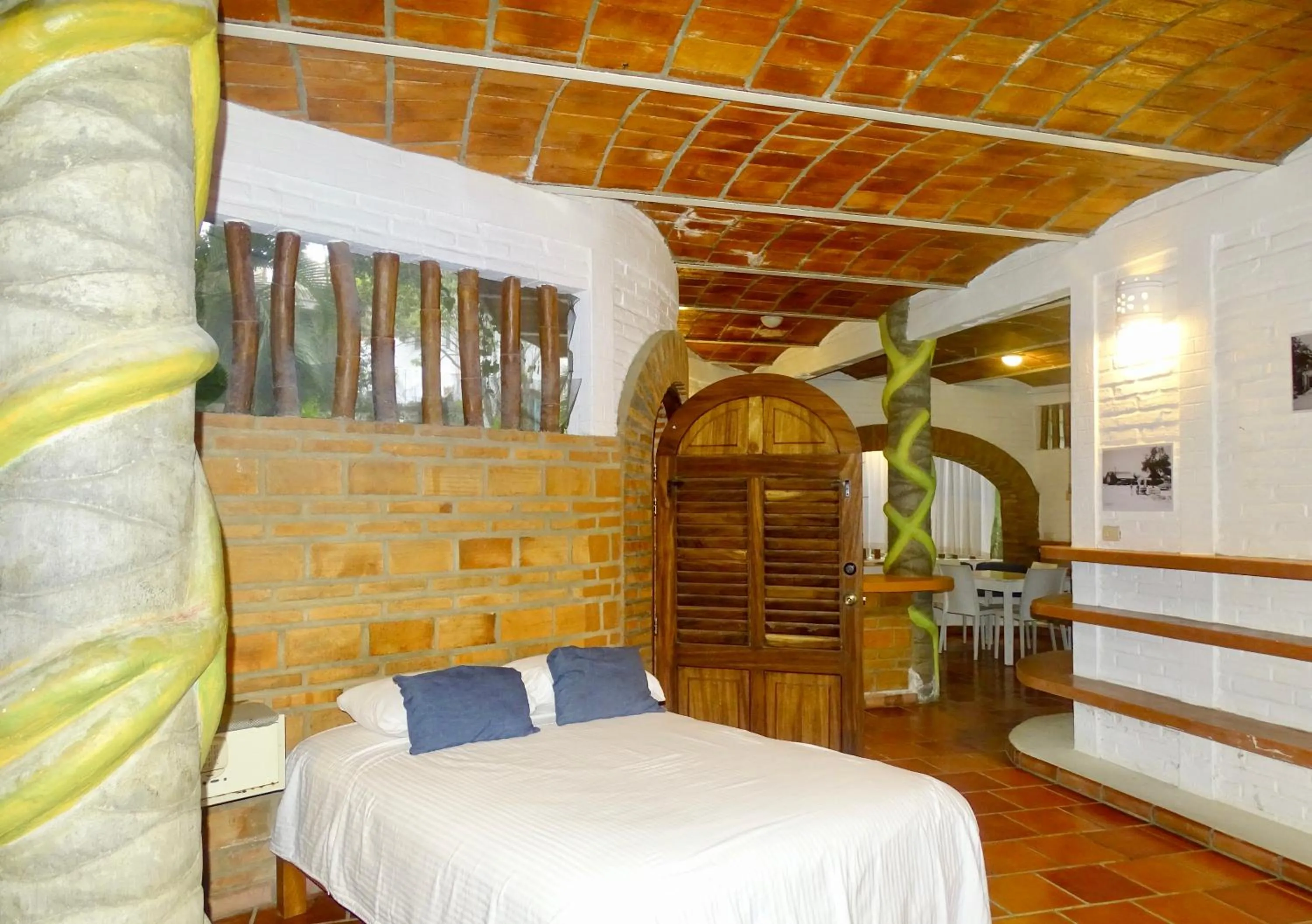 Bed in Sayulita Beach House Hotel