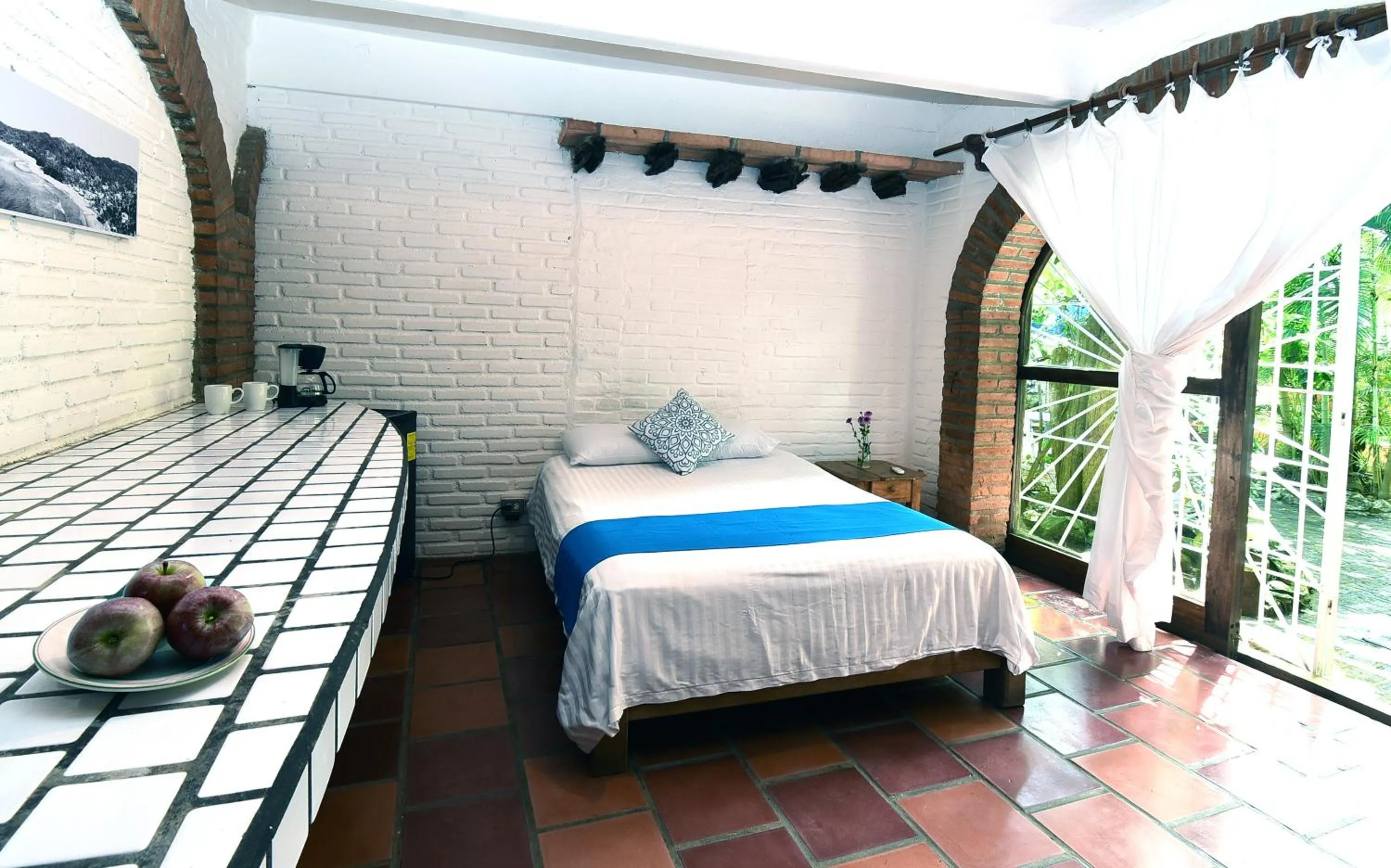 Bed in Sayulita Beach House Hotel