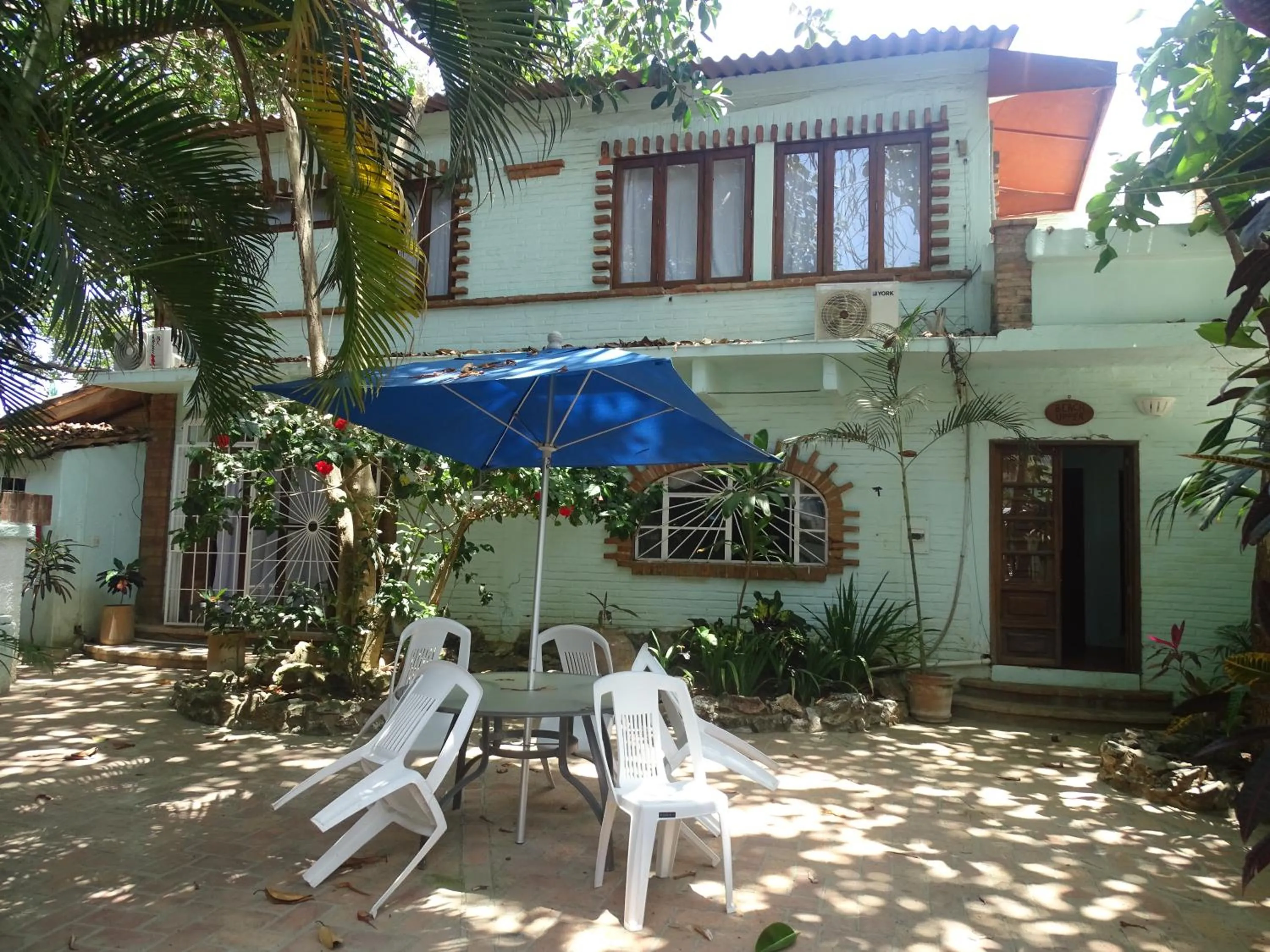 Sayulita Beach House Hotel