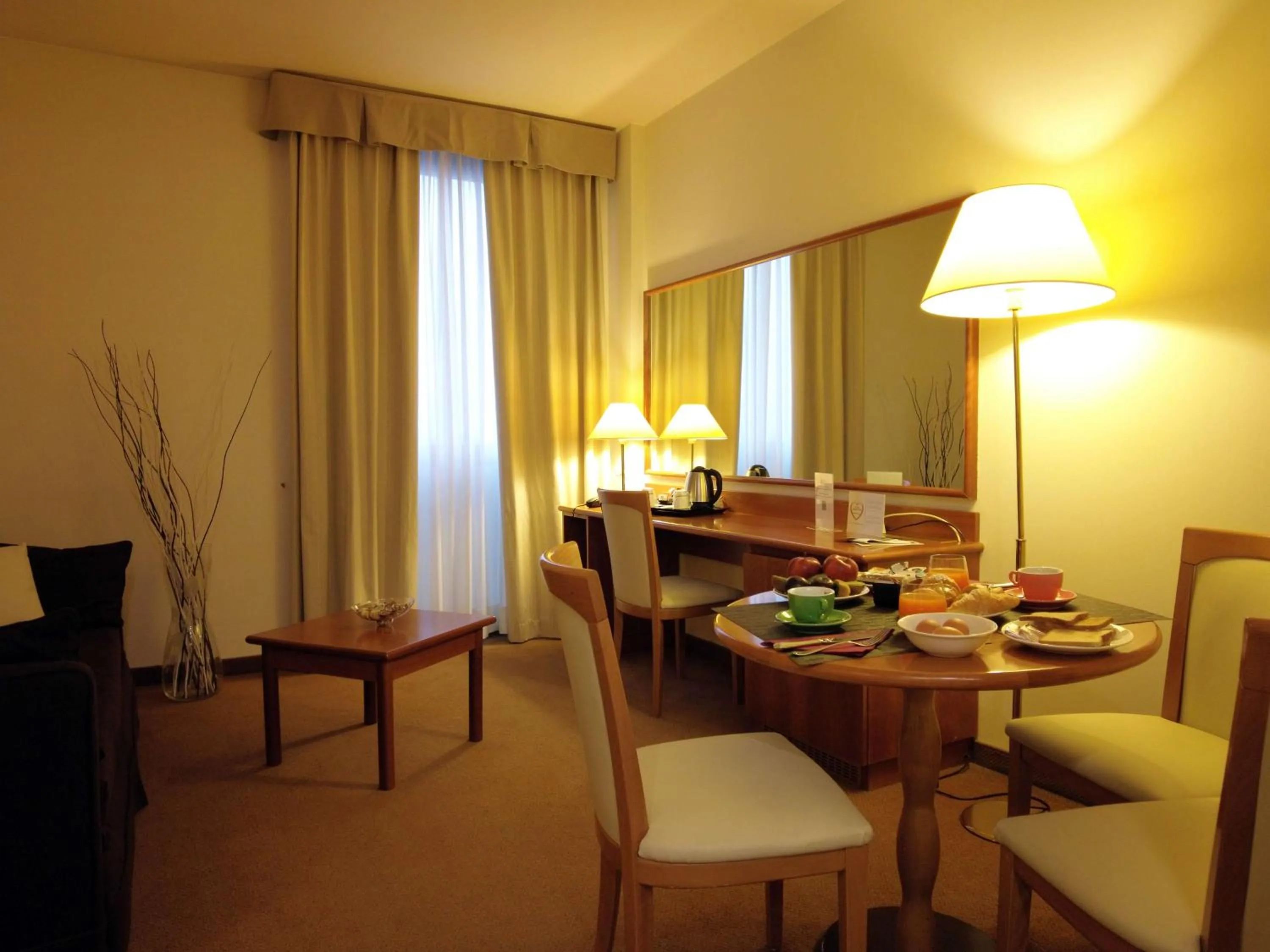 TV and multimedia in Best Western Park Hotel