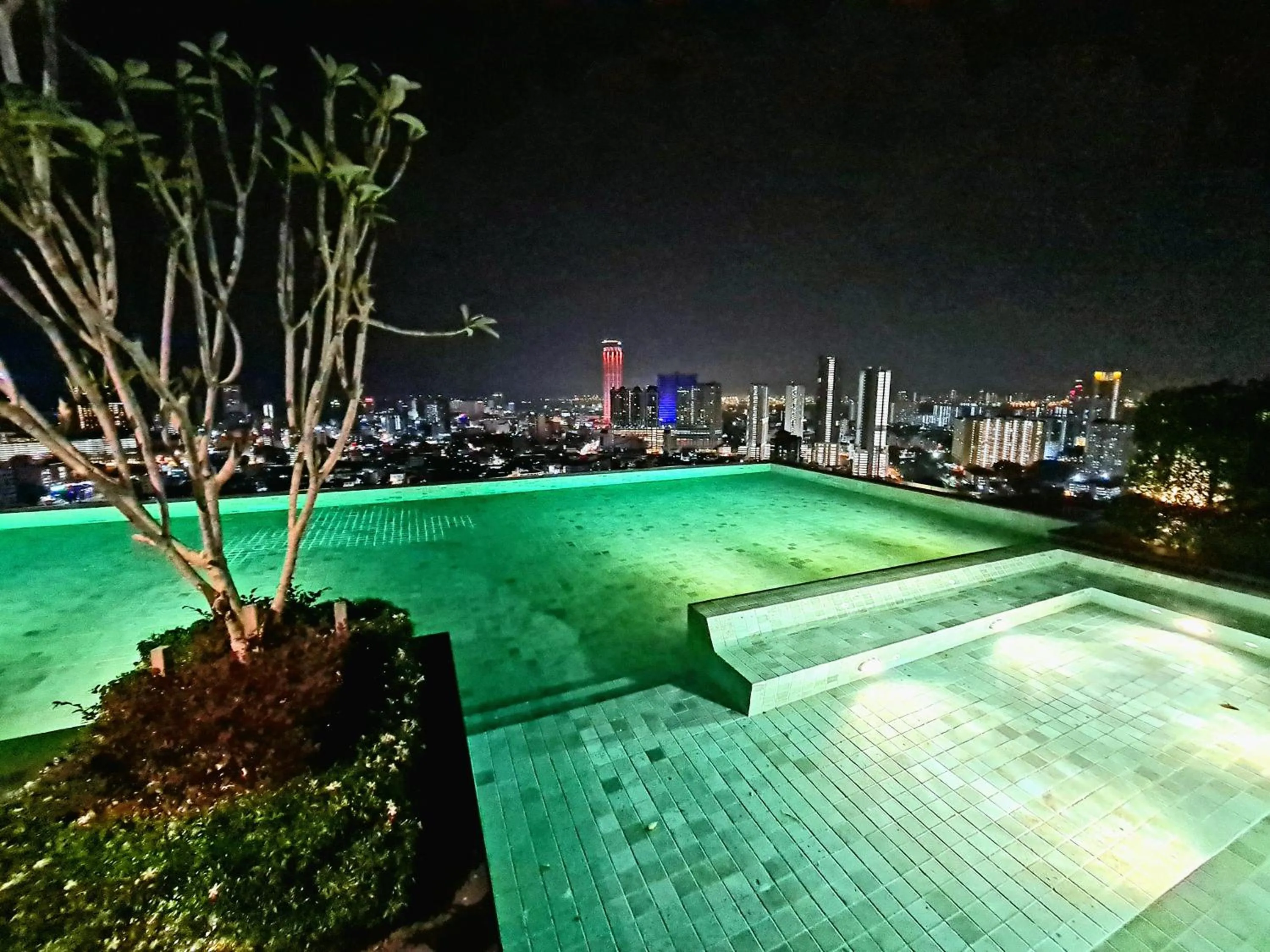 Landmark view in Beacon Executive Suites