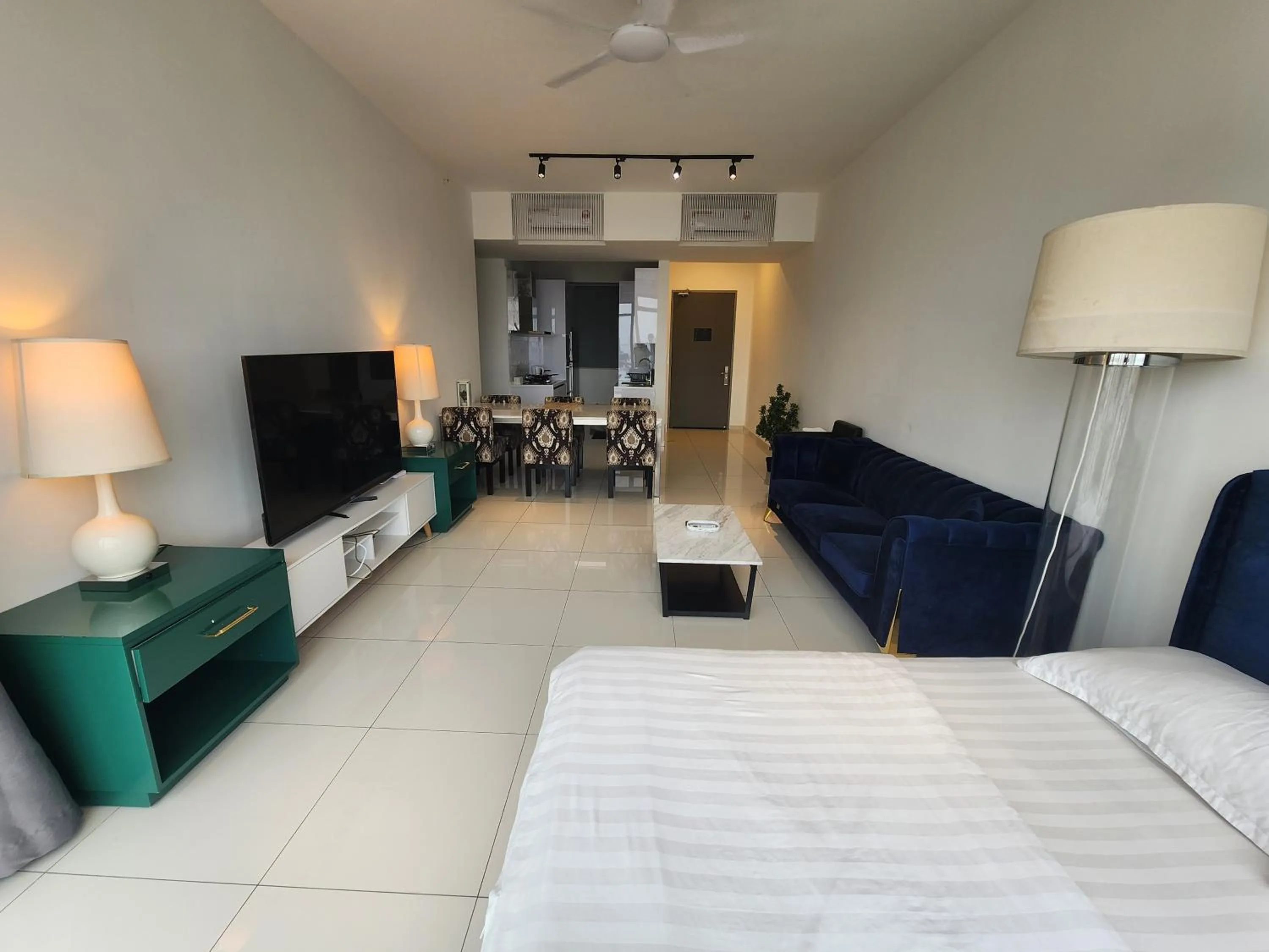 Bed in Beacon Executive Suites