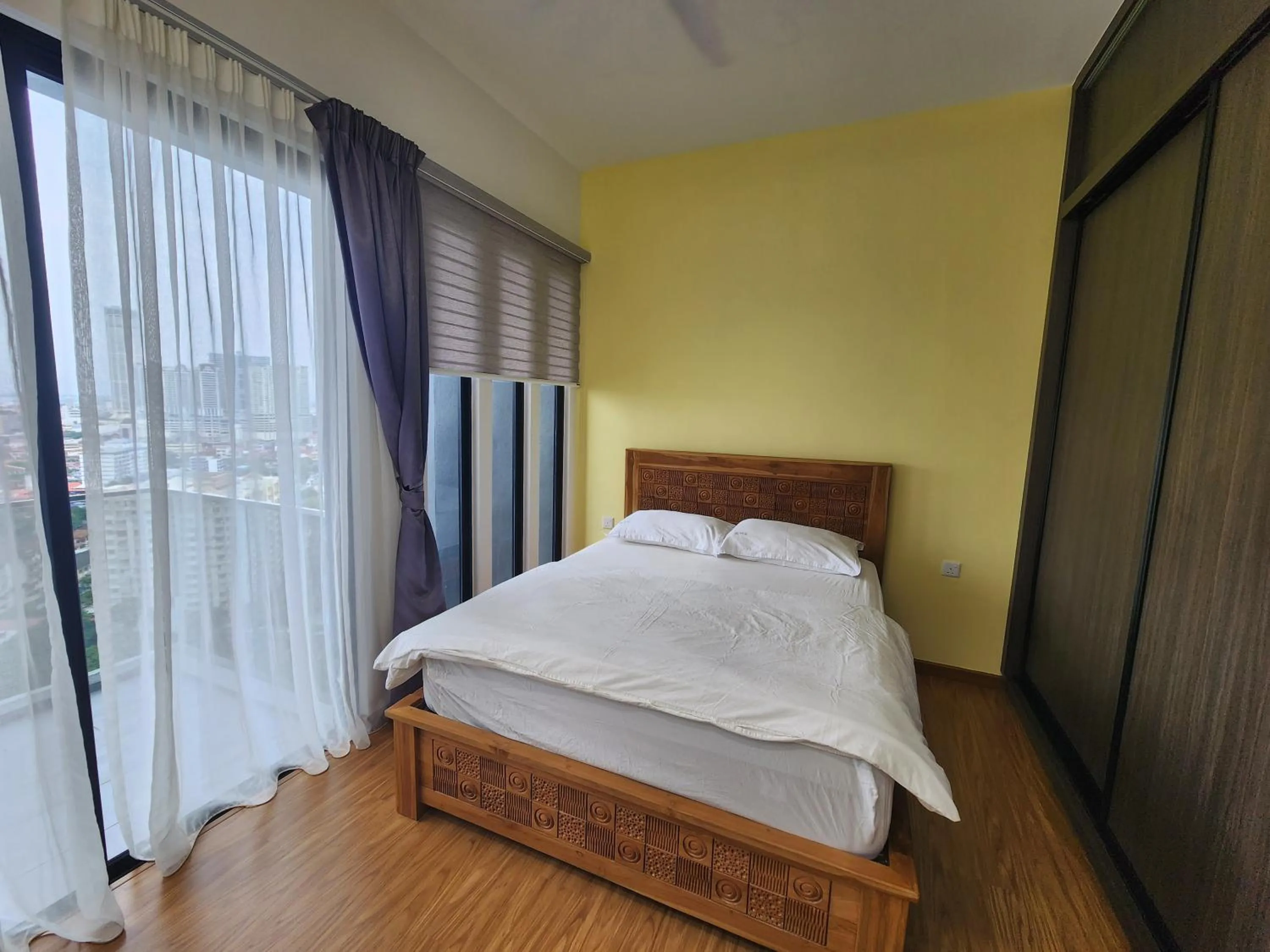 Bed in Beacon Executive Suites