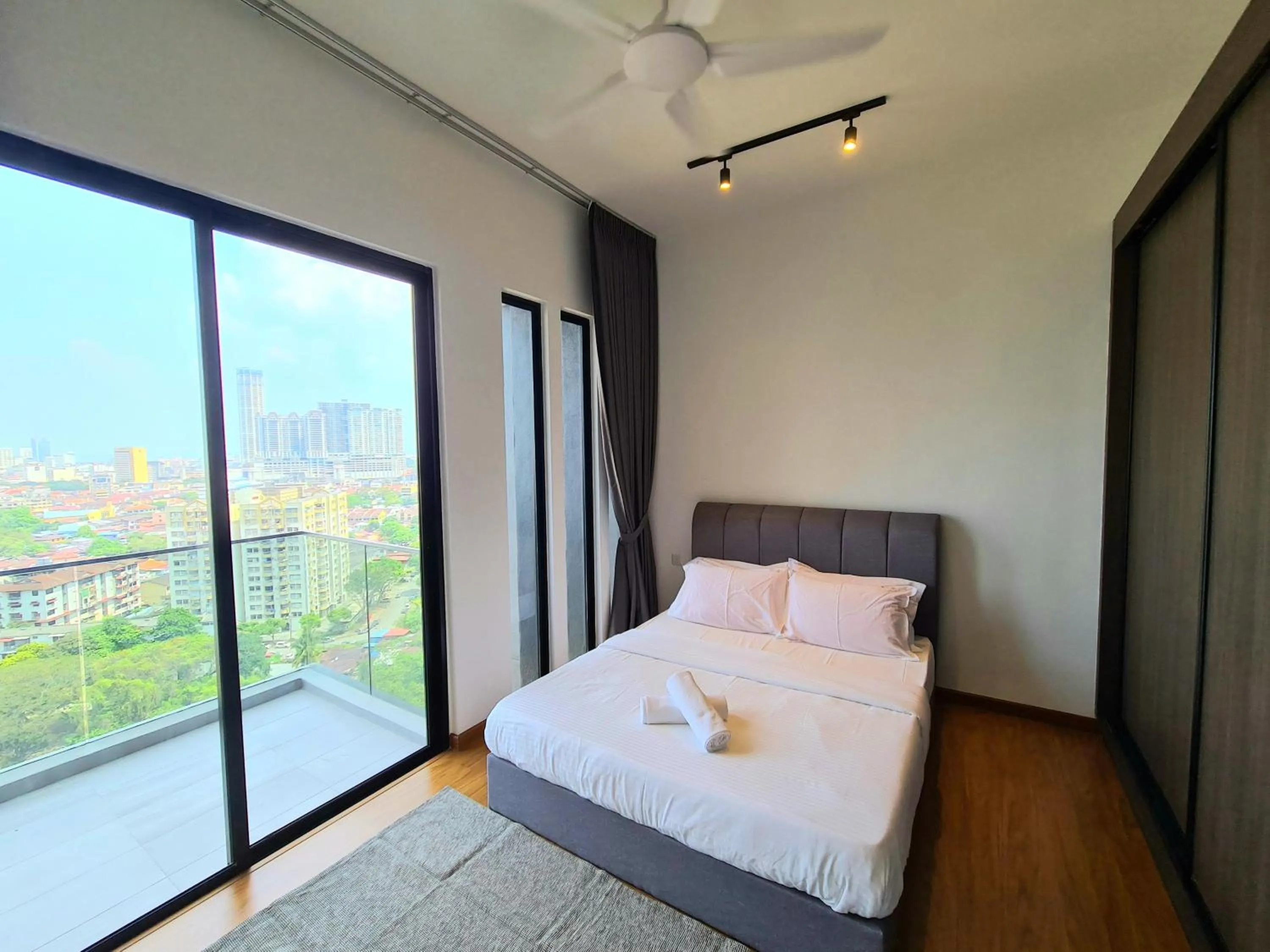 Bed in Beacon Executive Suites