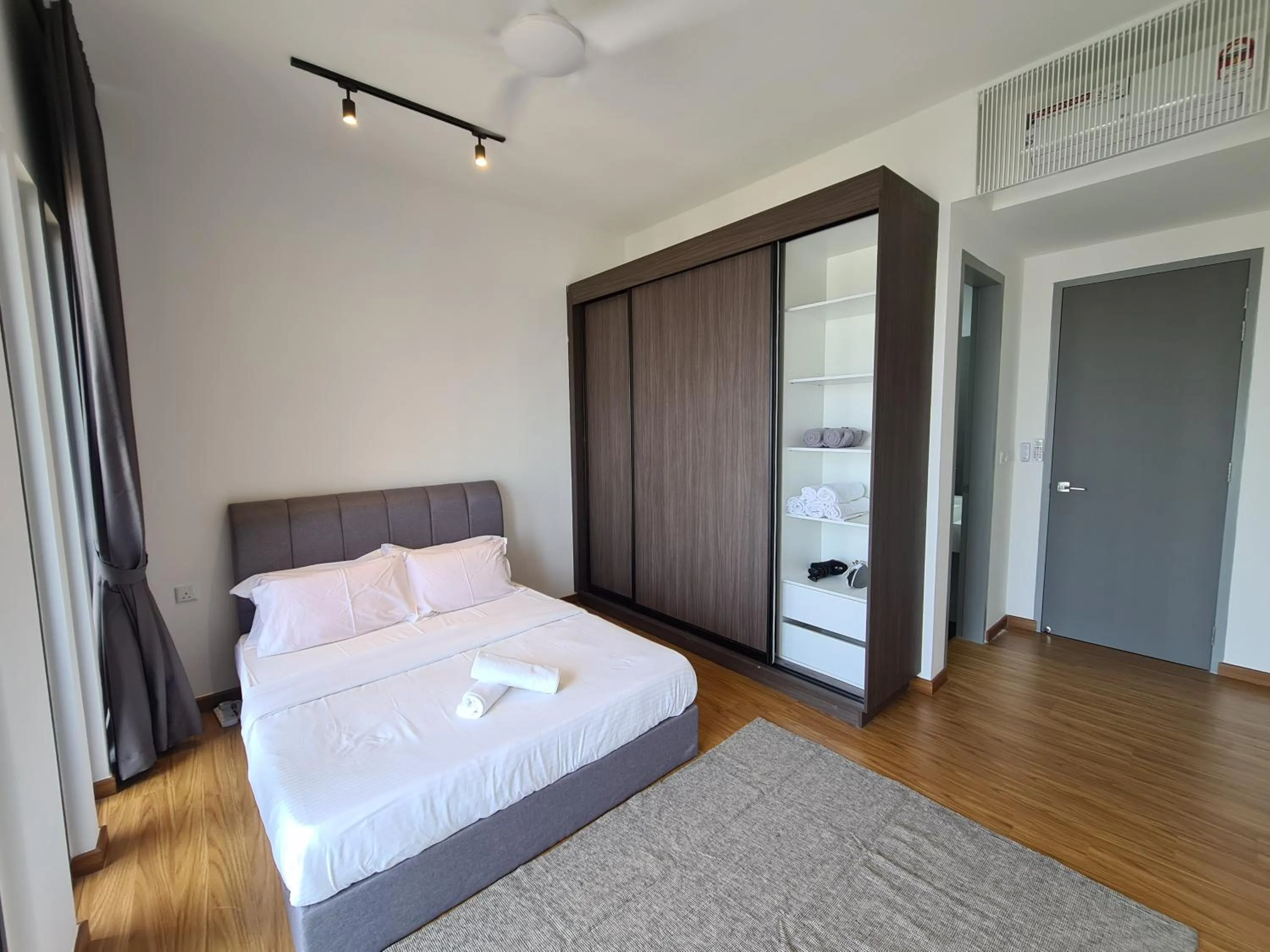 Bed in Beacon Executive Suites