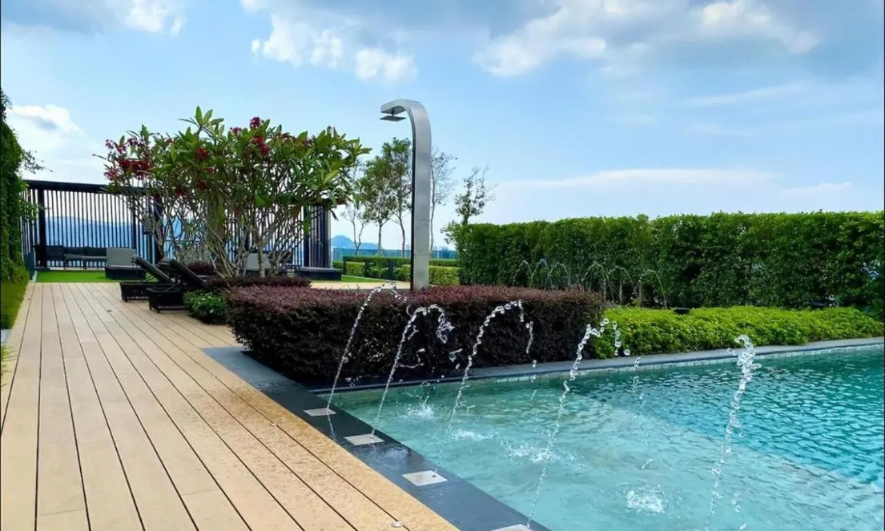 Spring in Beacon Executive Suites