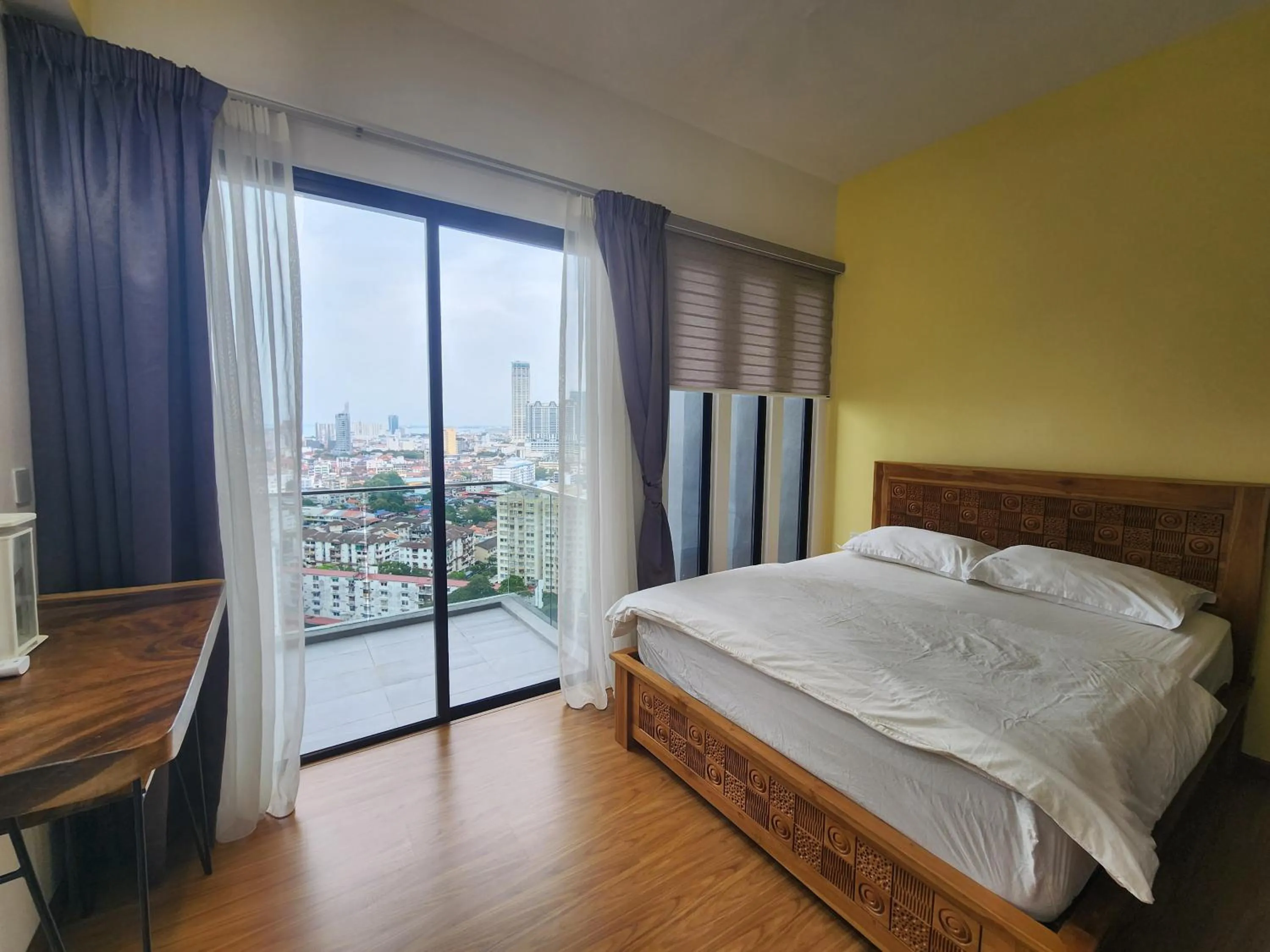 Bed in Beacon Executive Suites